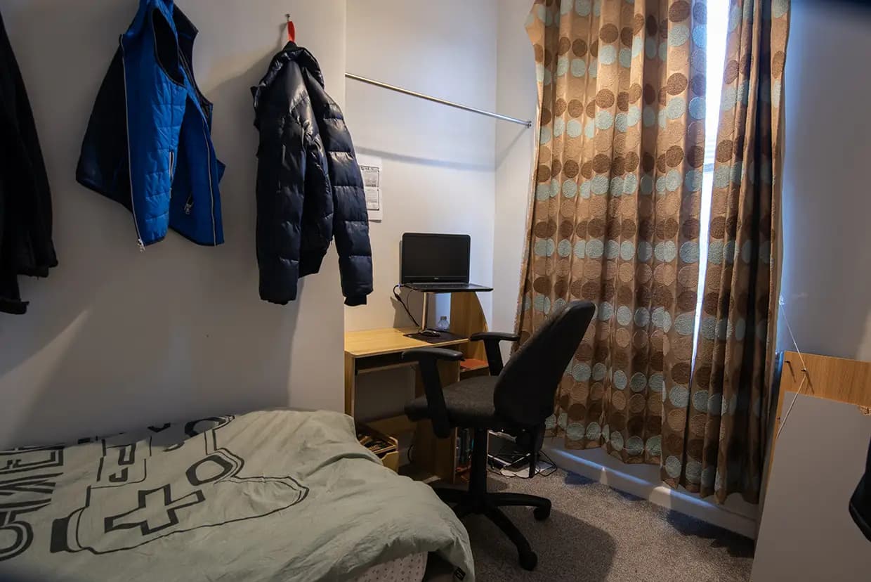 property photo 14 of 25