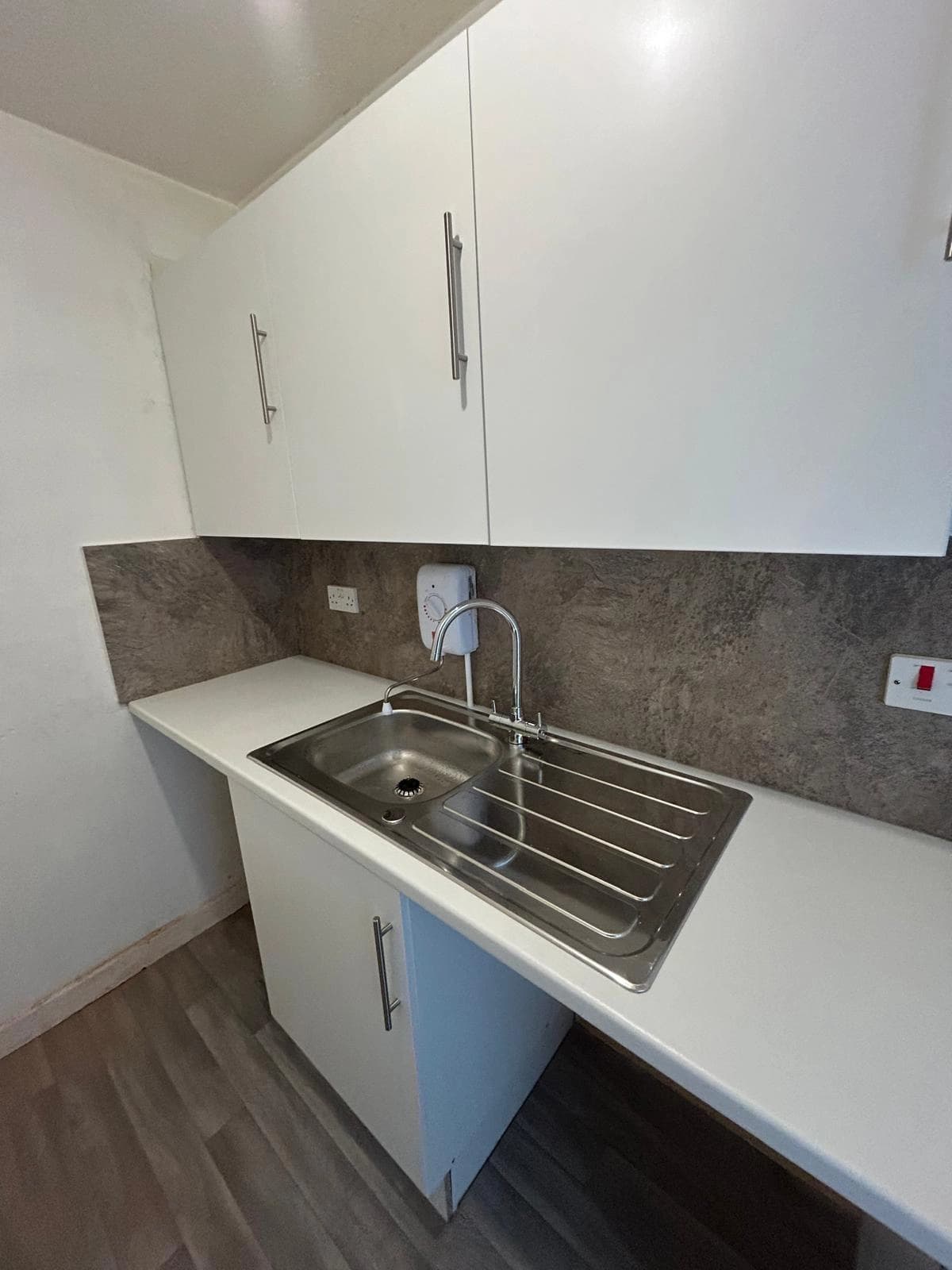 property photo 5 of 58