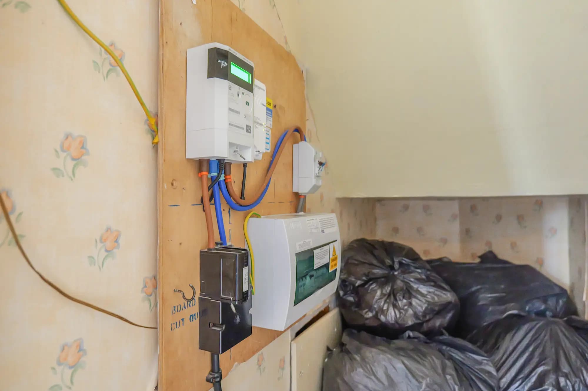 property photo 14 of 16