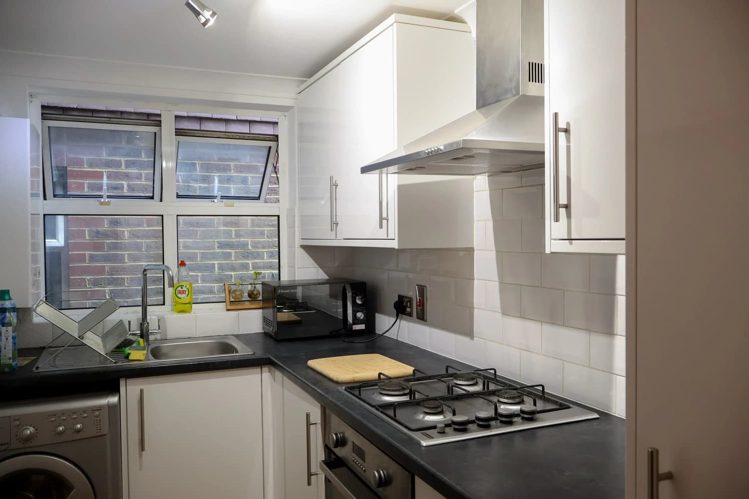 property photo 5 of 17