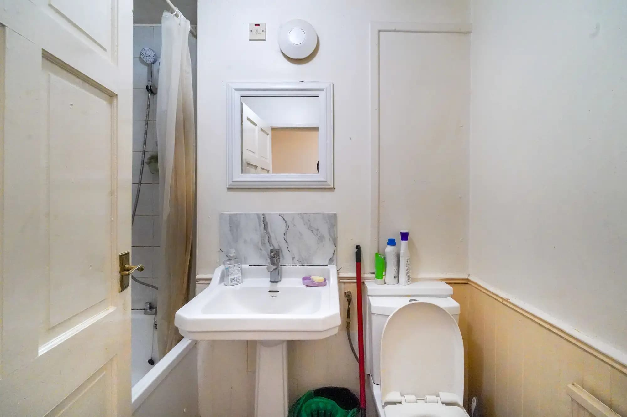 property photo 6 of 14