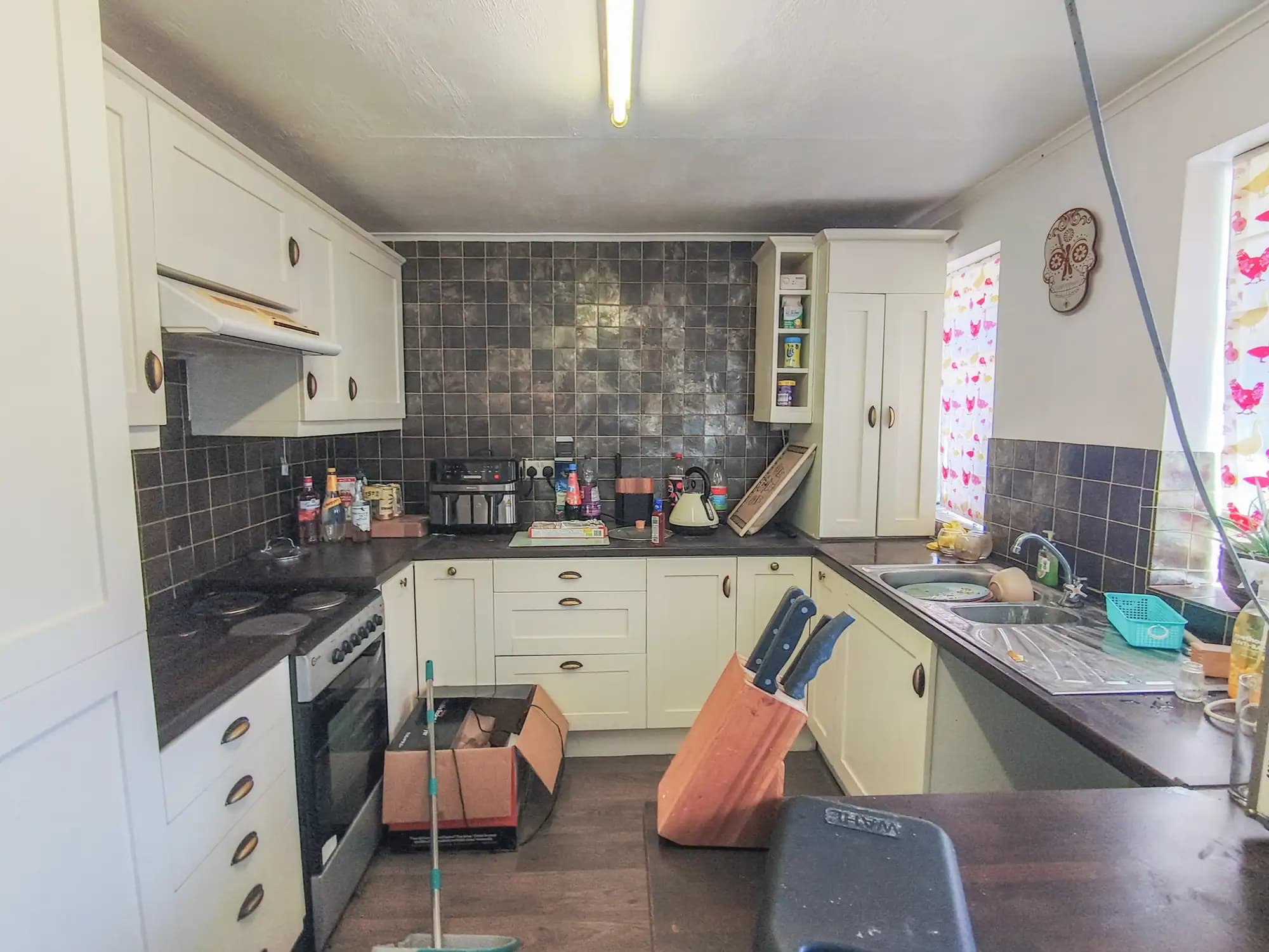 property photo 4 of 15