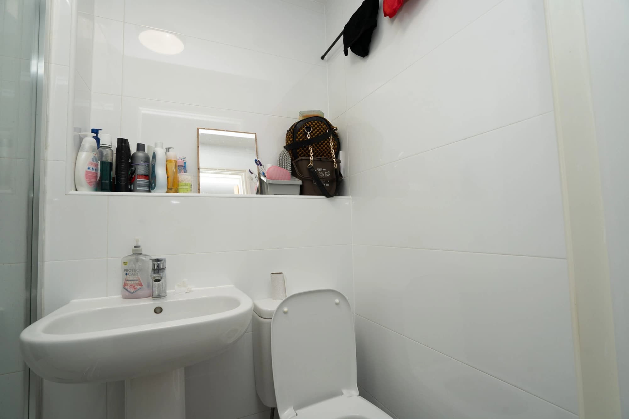 property photo 7 of 18