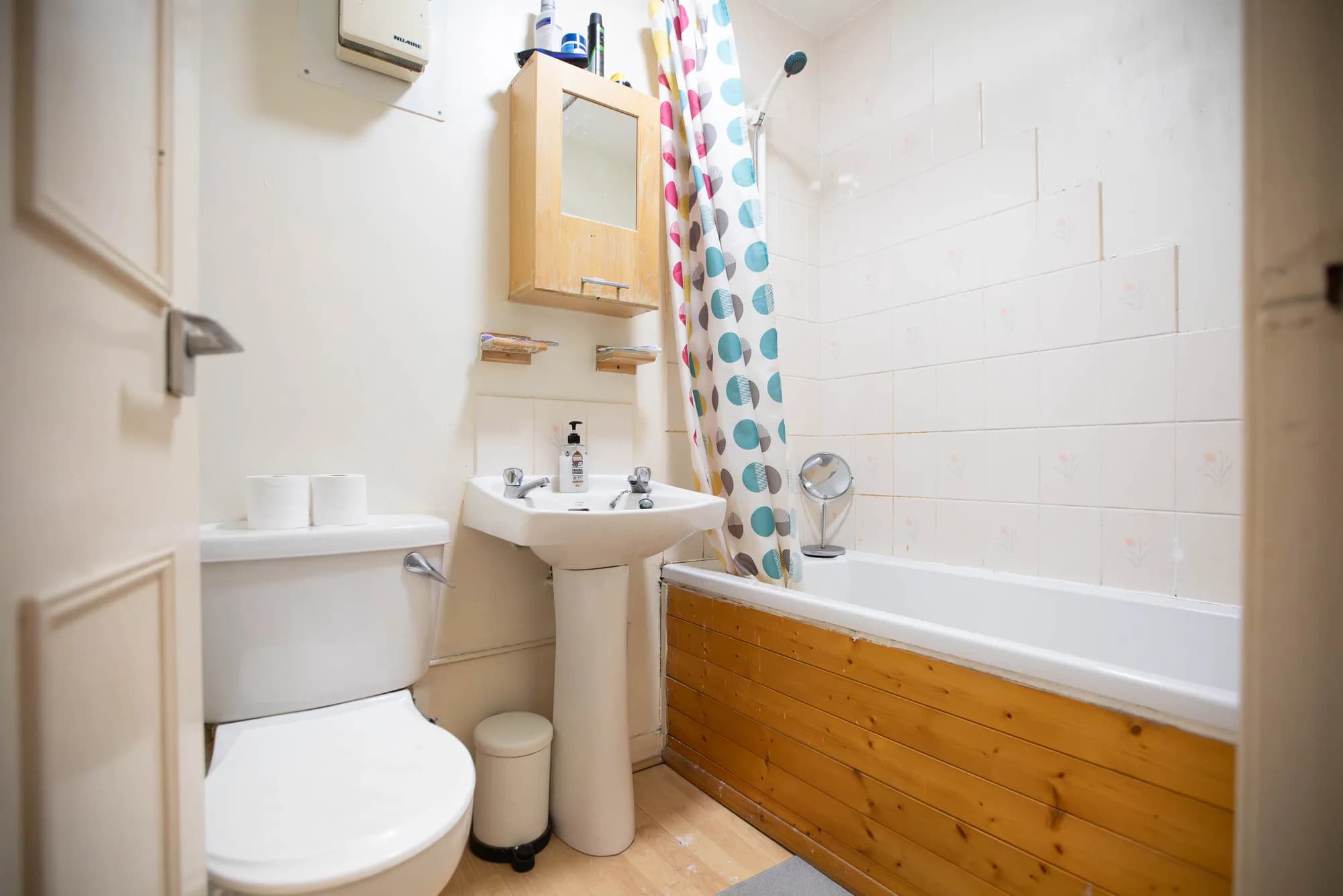 property photo 10 of 17