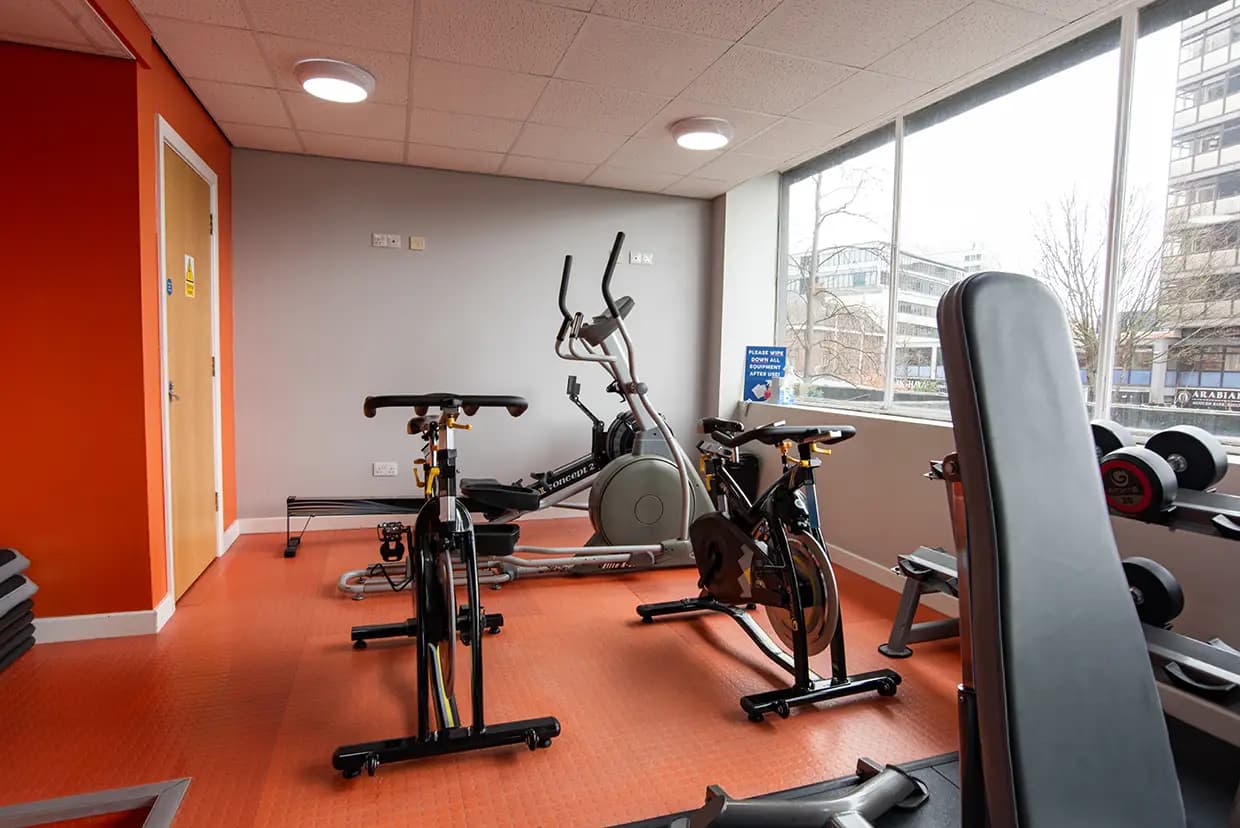 property photo 11 of 16