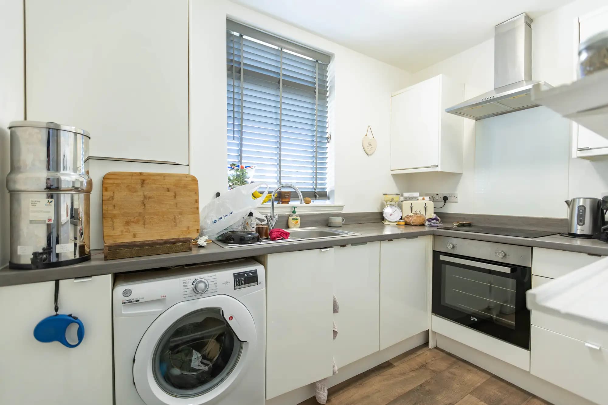 property photo 5 of 17