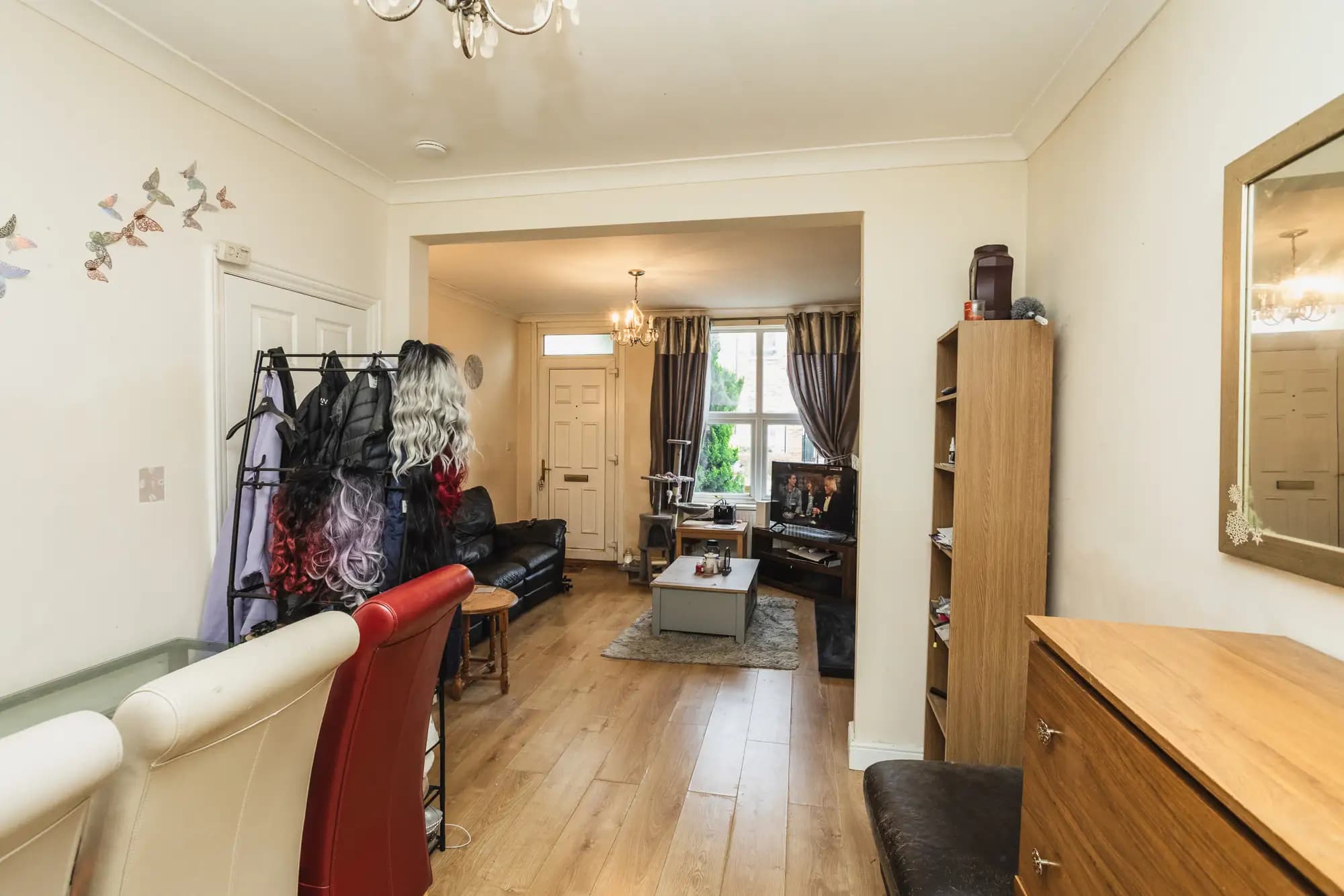property photo 5 of 23