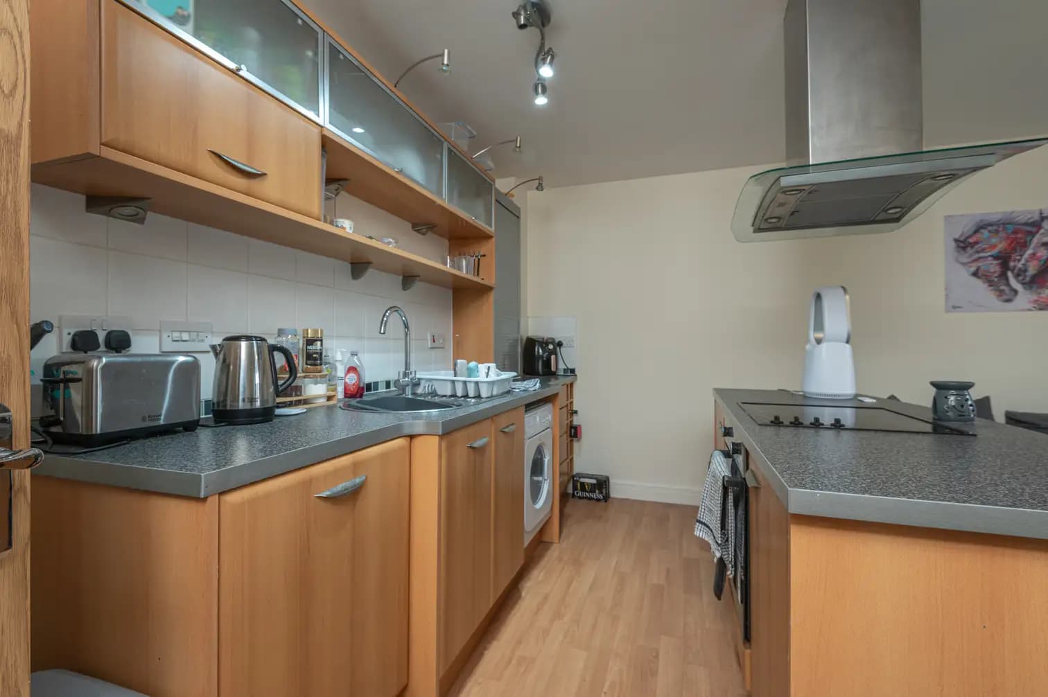 property photo 6 of 21