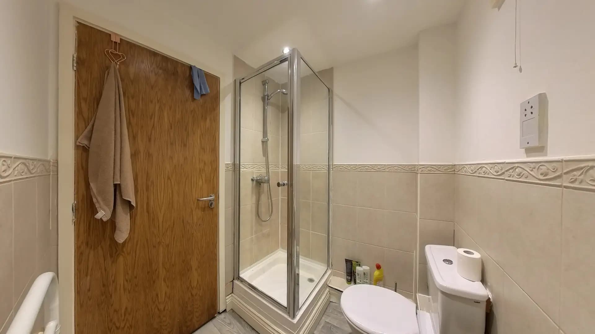 property photo 10 of 24