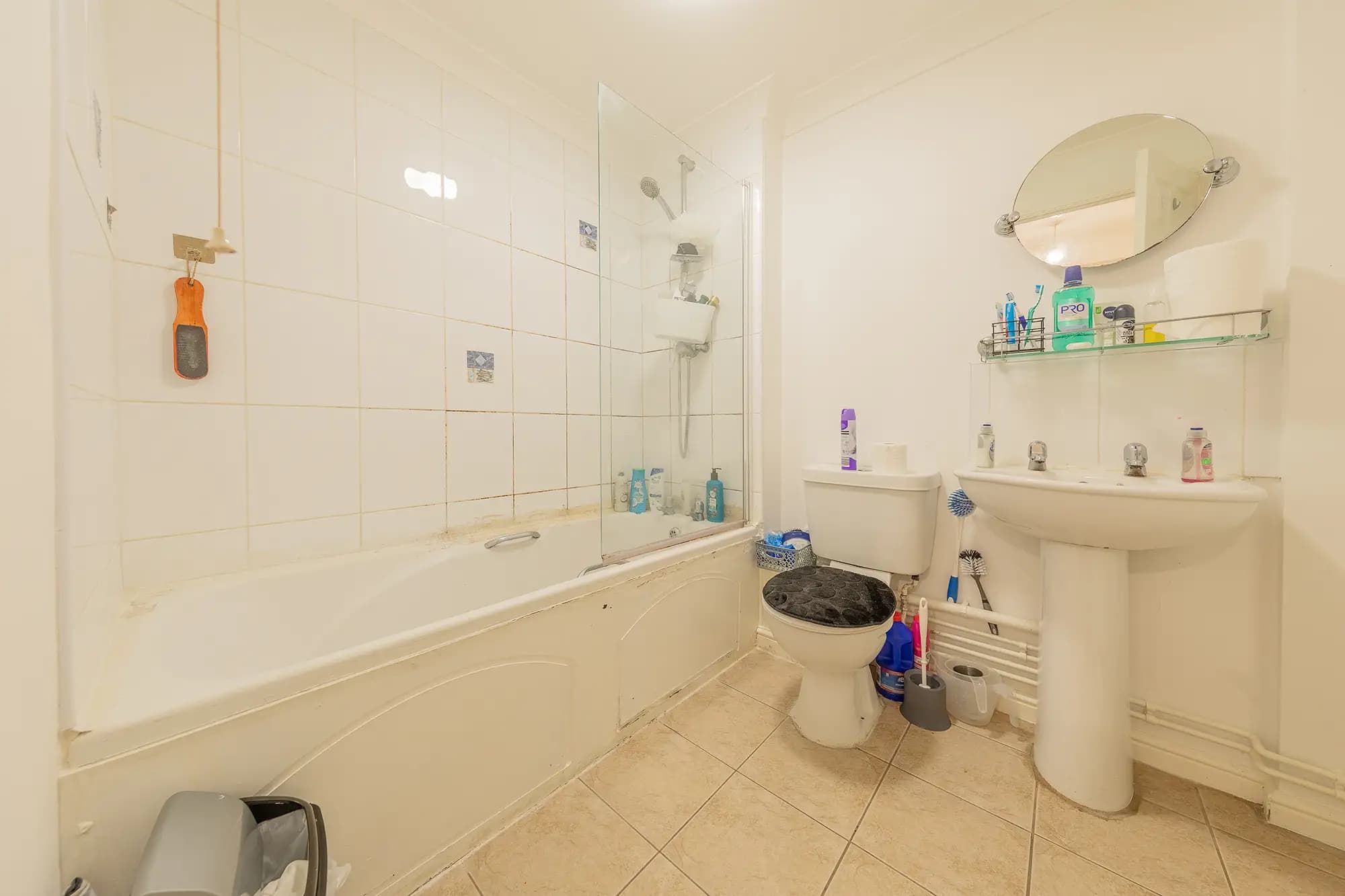 property photo 8 of 17