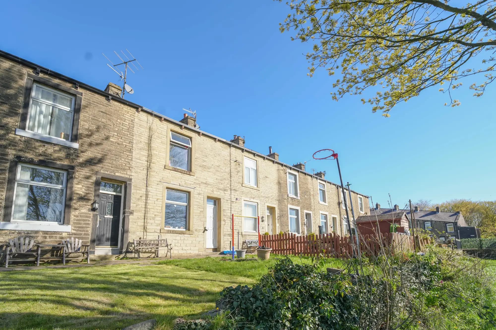 property photo 15 of 17