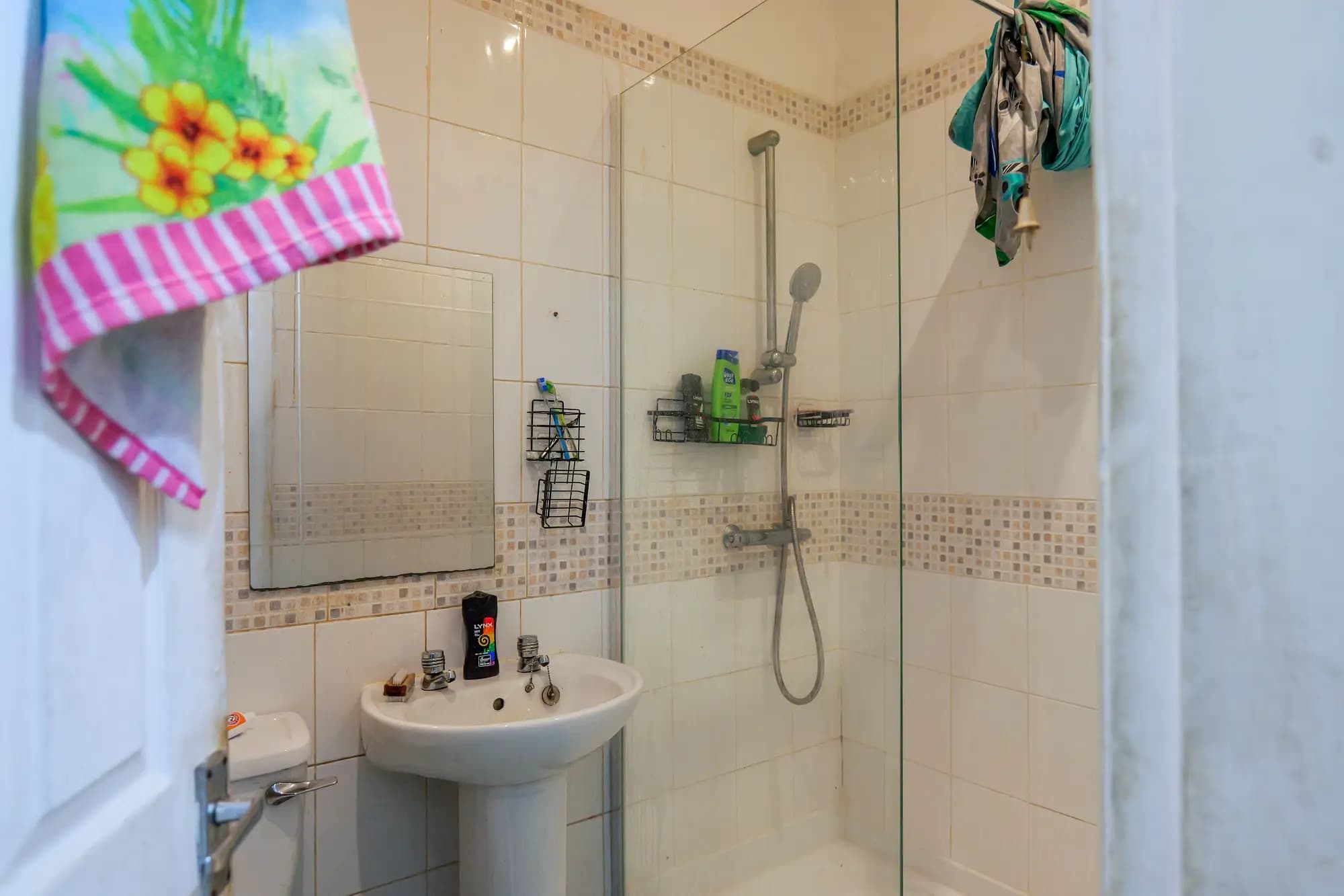 property photo 4 of 23