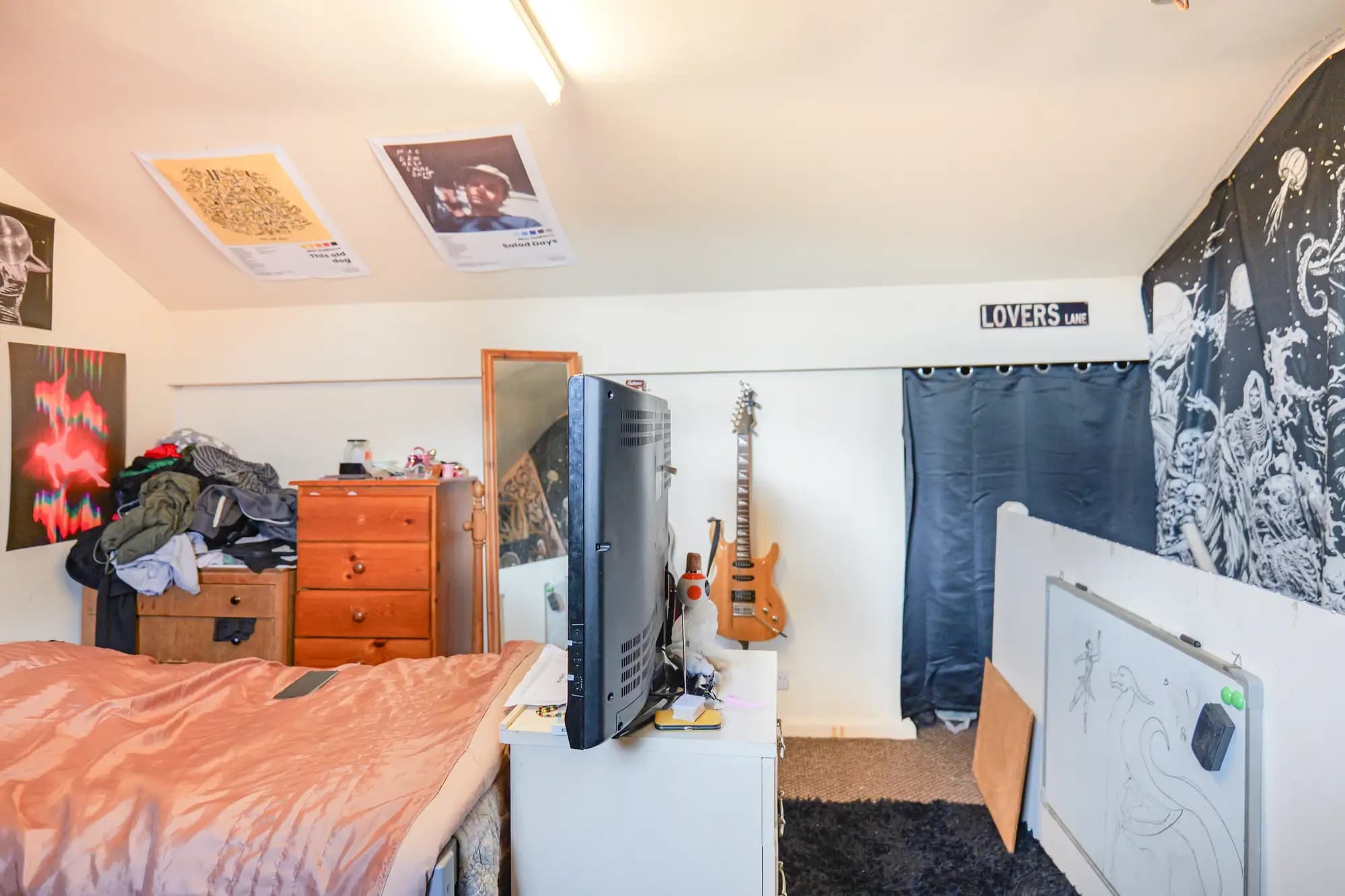 property photo 10 of 28