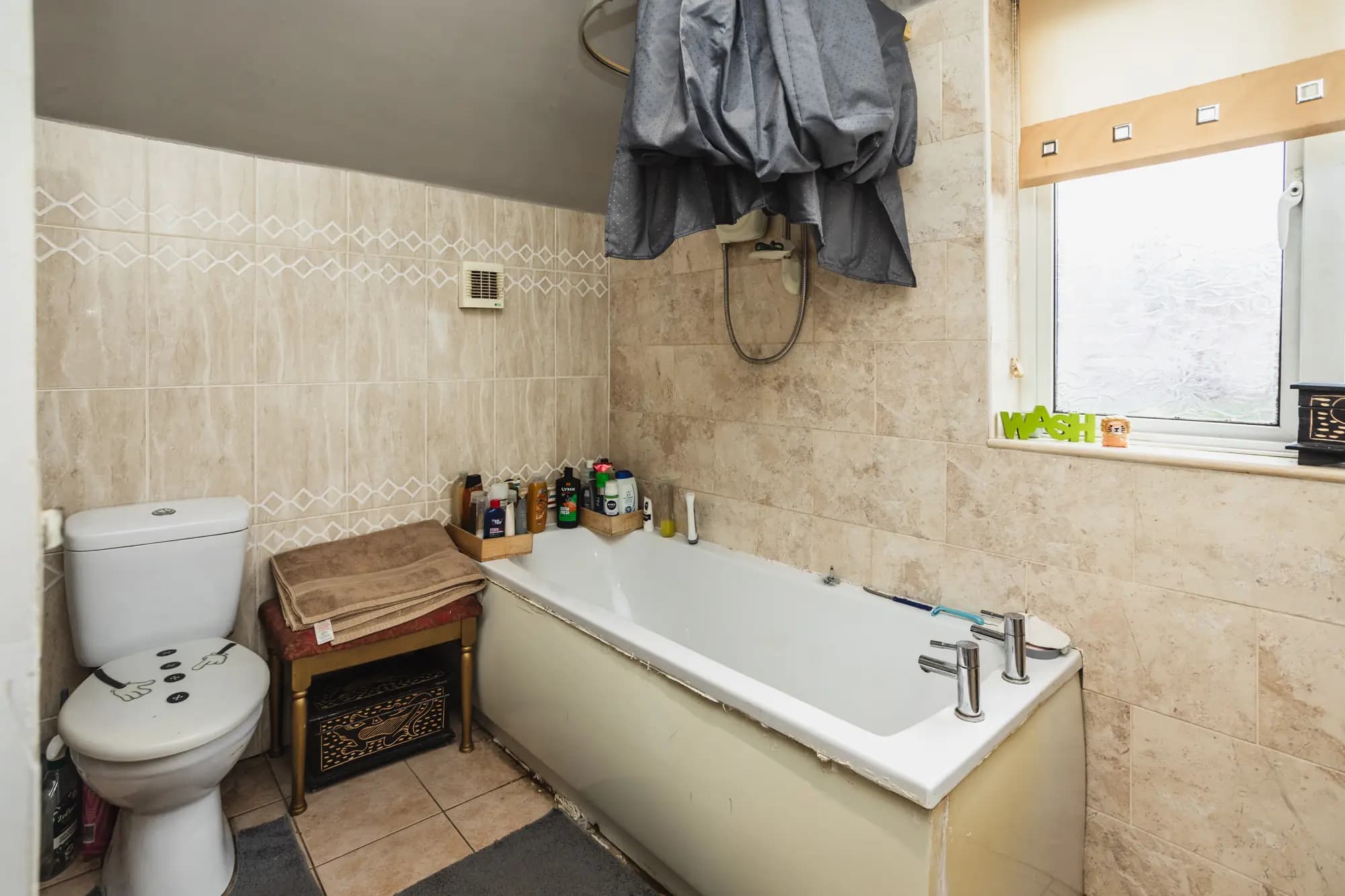 property photo 9 of 19