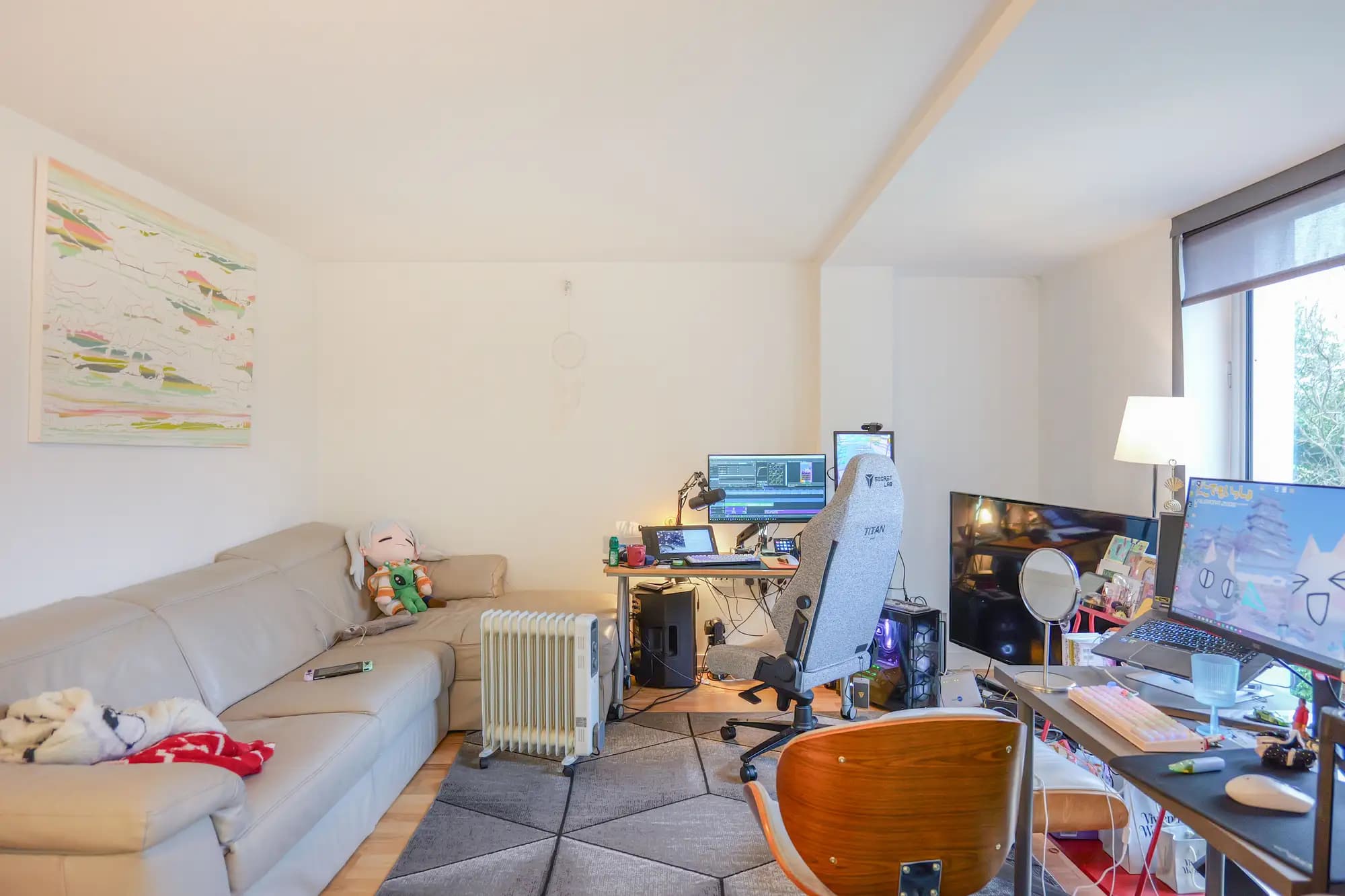 property photo 2 of 24