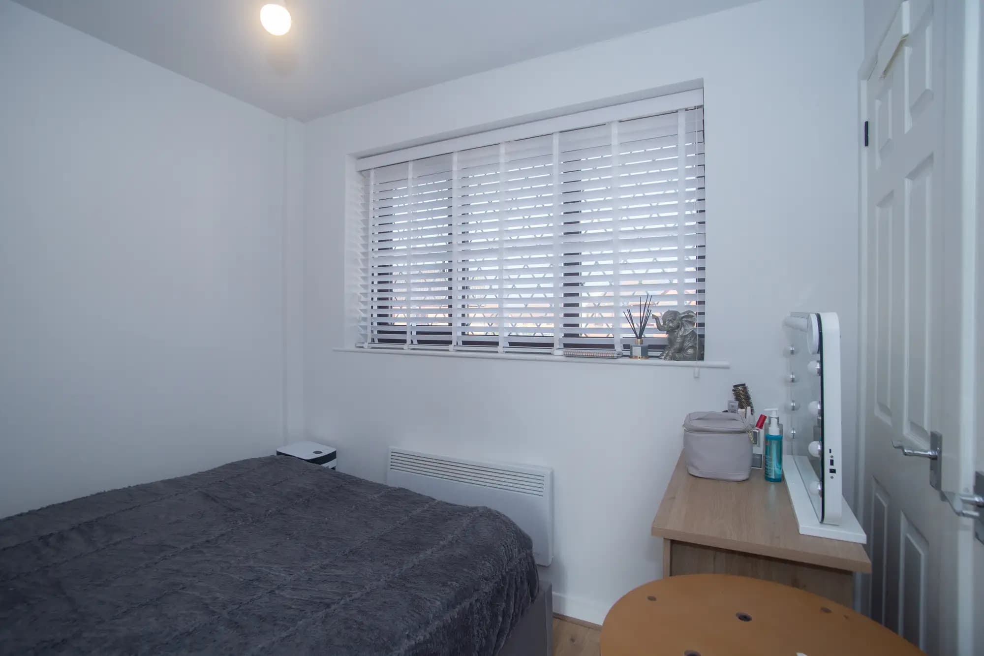 property photo 9 of 15