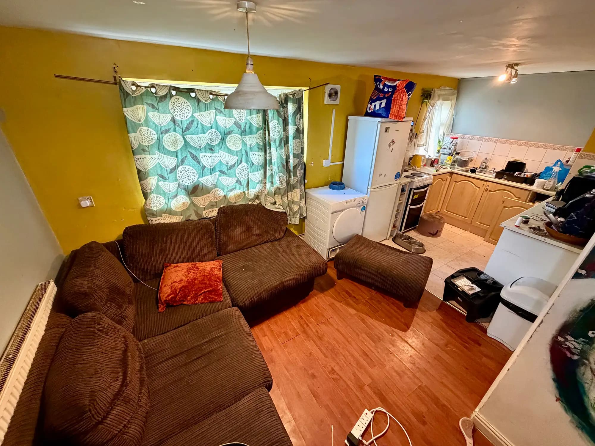 property photo 4 of 28