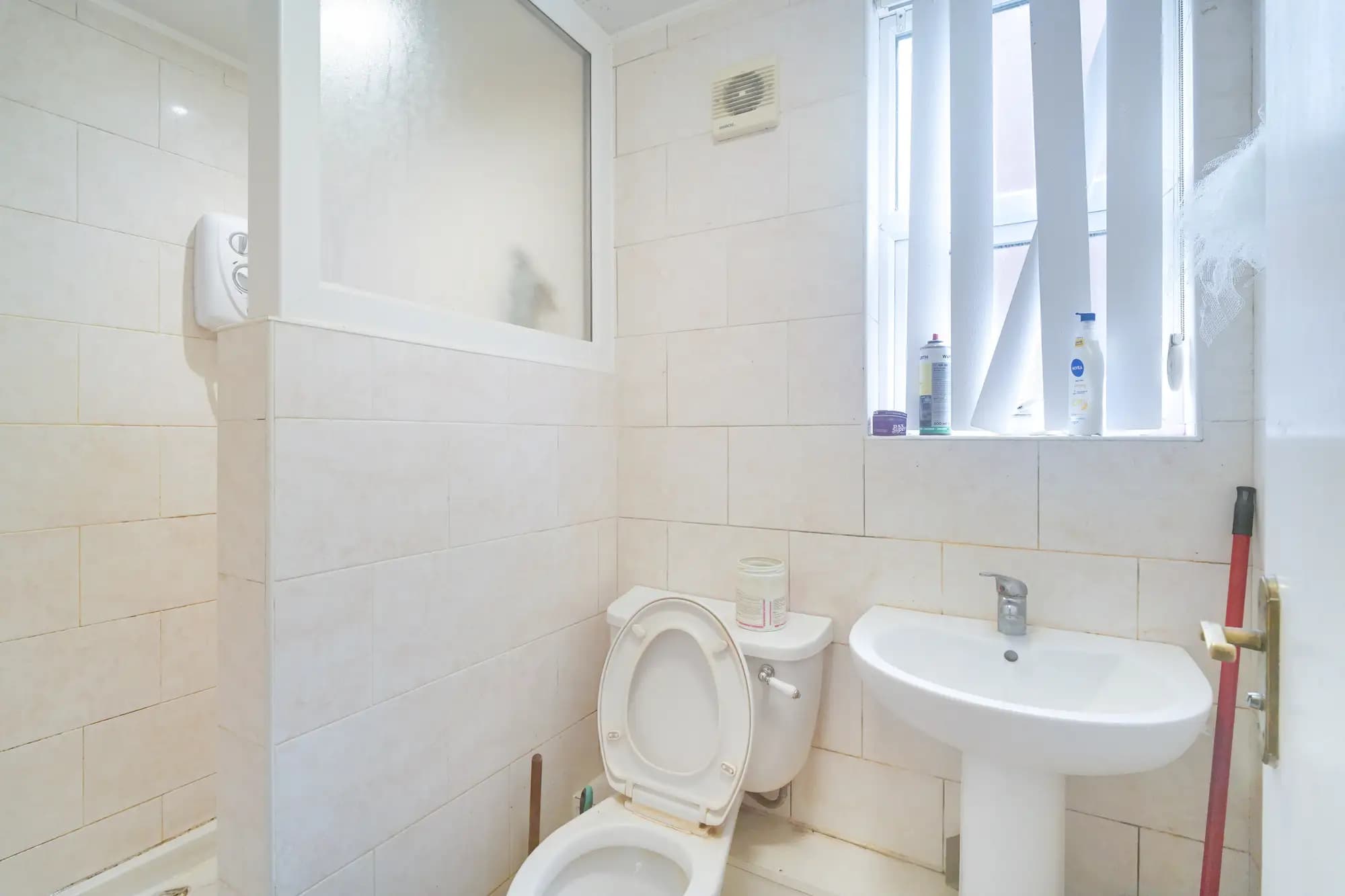 property photo 12 of 57