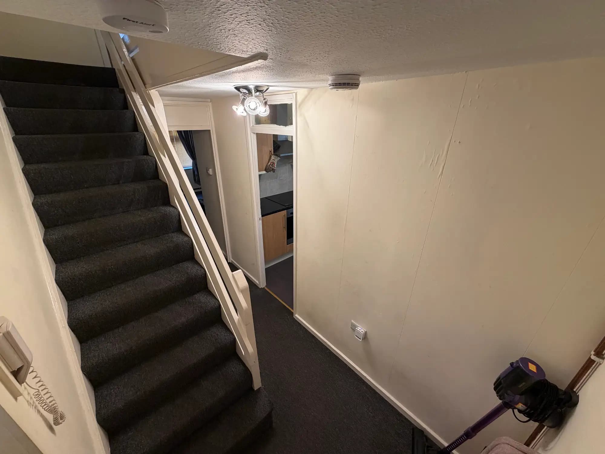 property photo 14 of 19