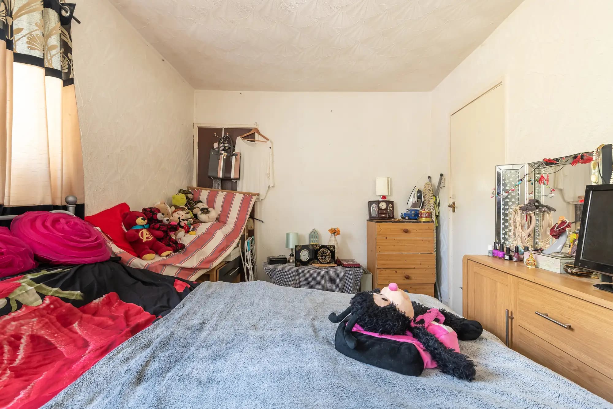 property photo 13 of 24