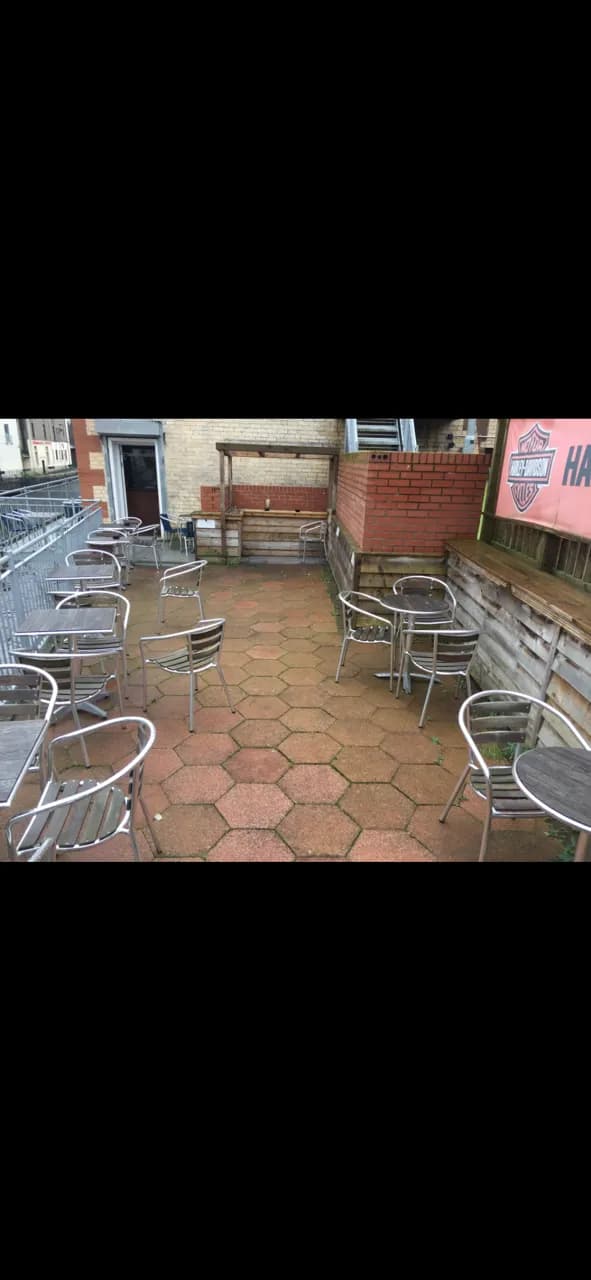 property photo 4 of 27