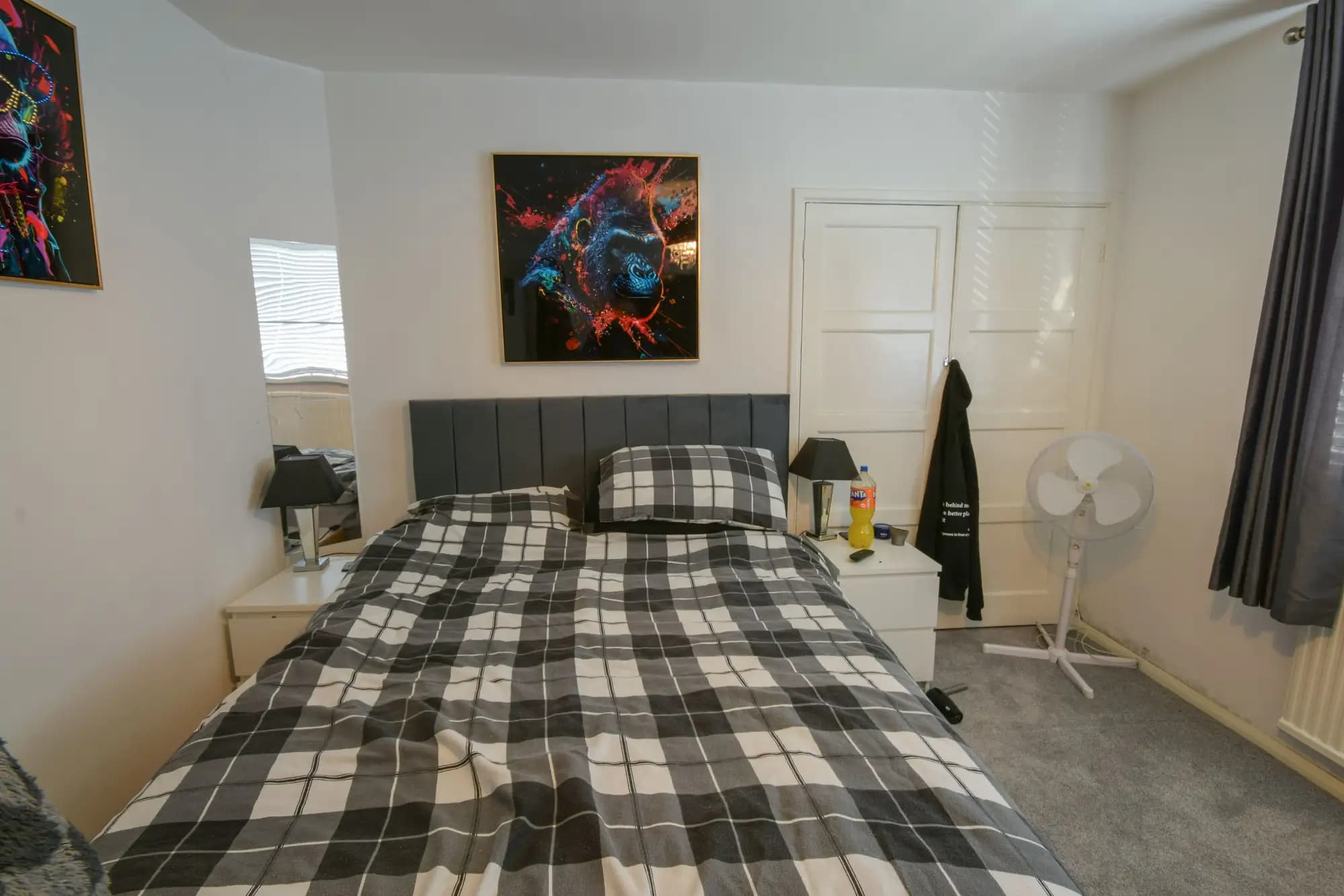 property photo 11 of 25