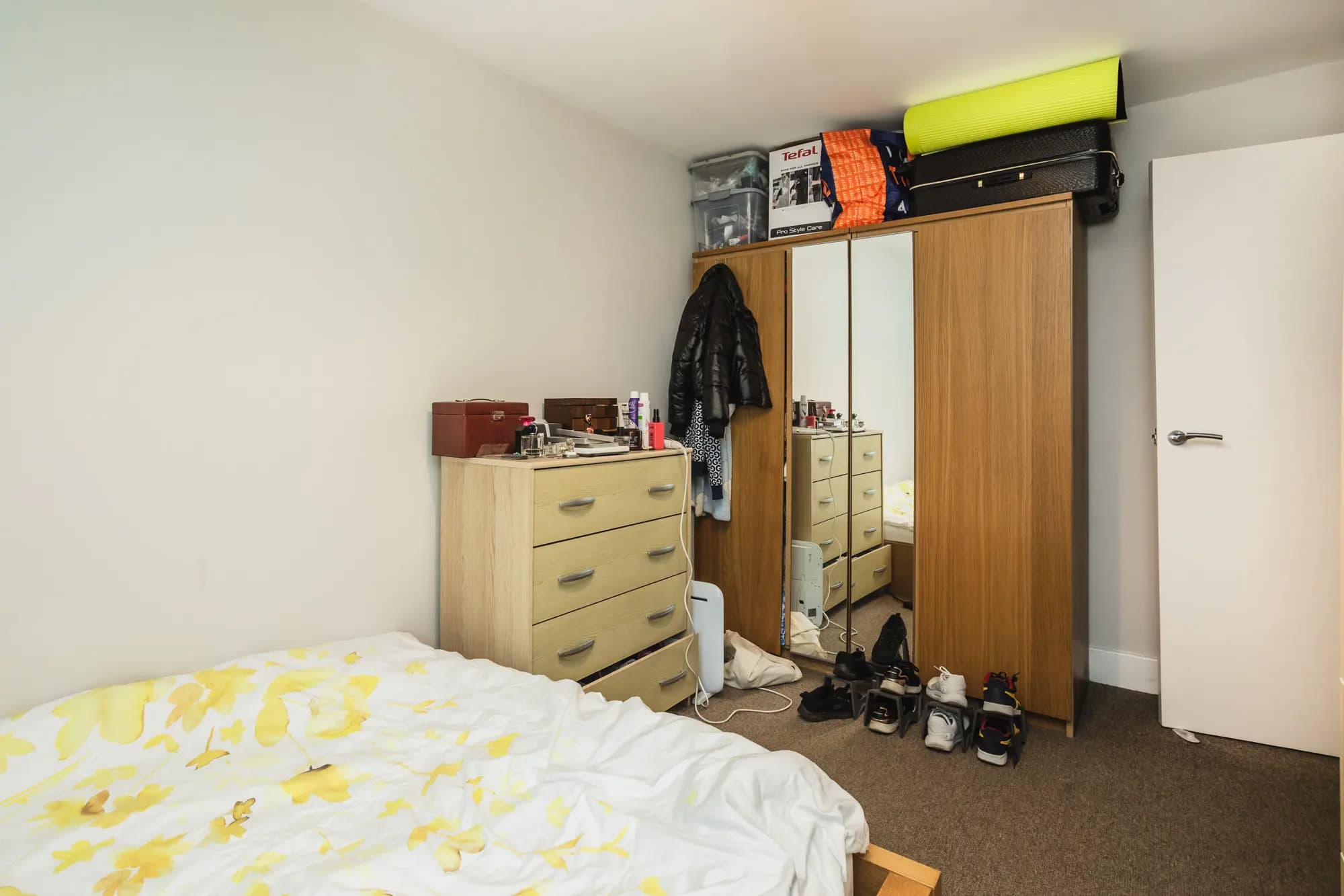 property photo 15 of 18
