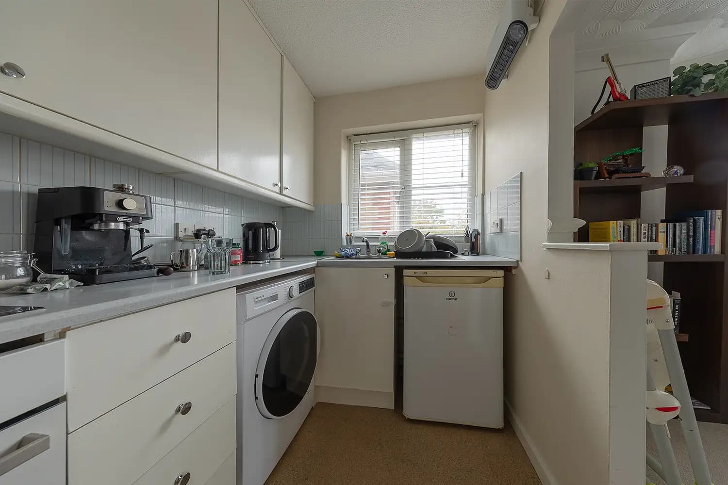 property photo 6 of 20