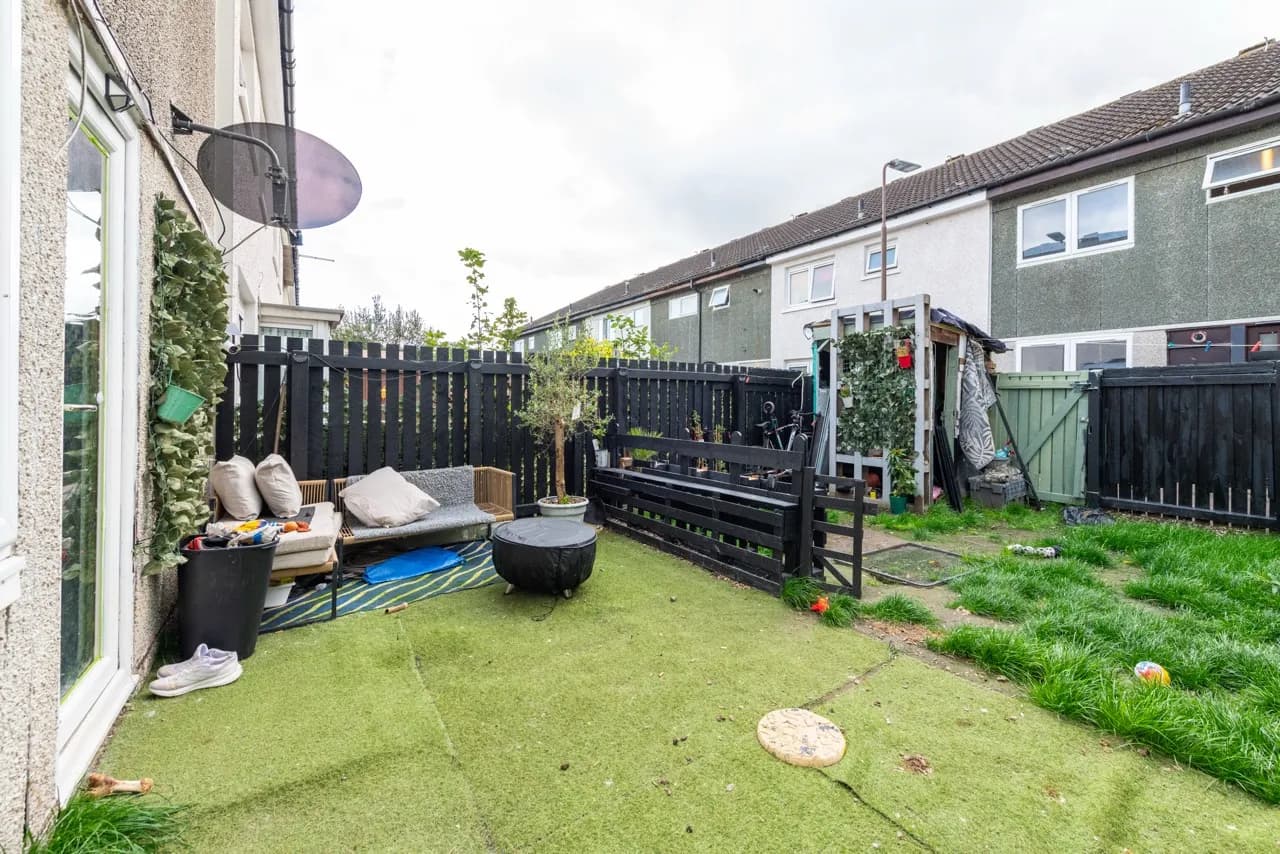 property photo 21 of 23