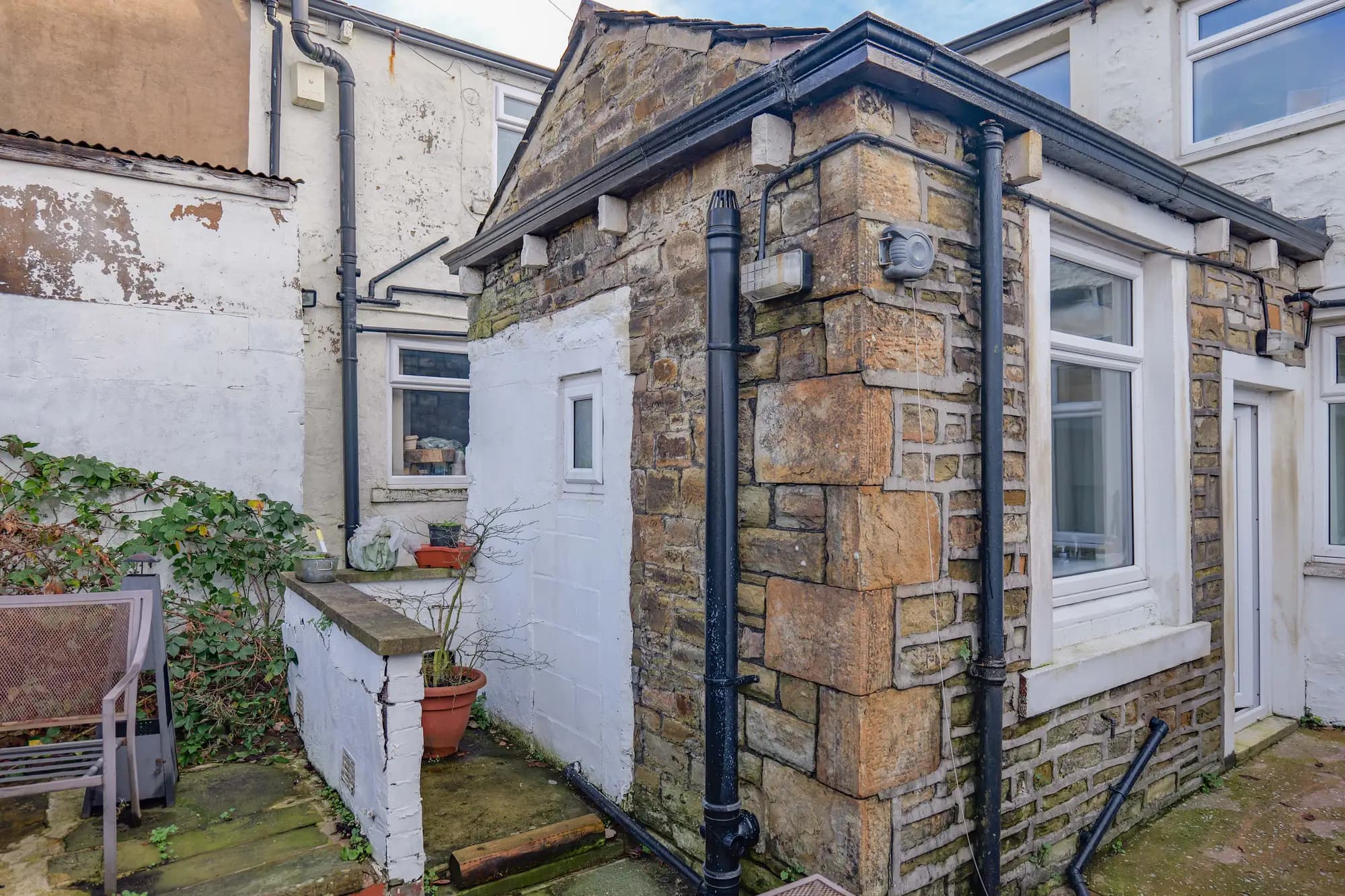 property photo 22 of 26