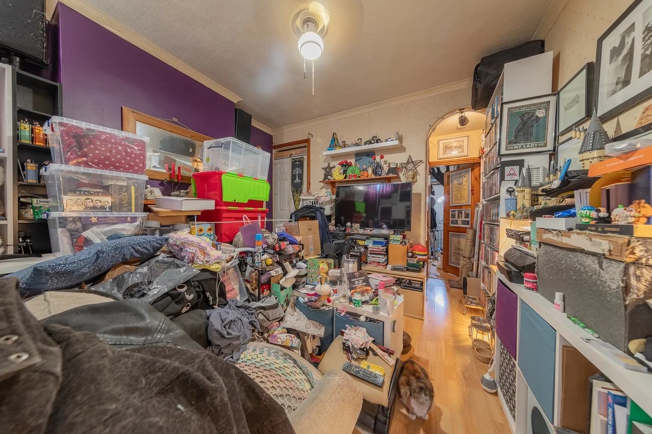 property photo 3 of 19