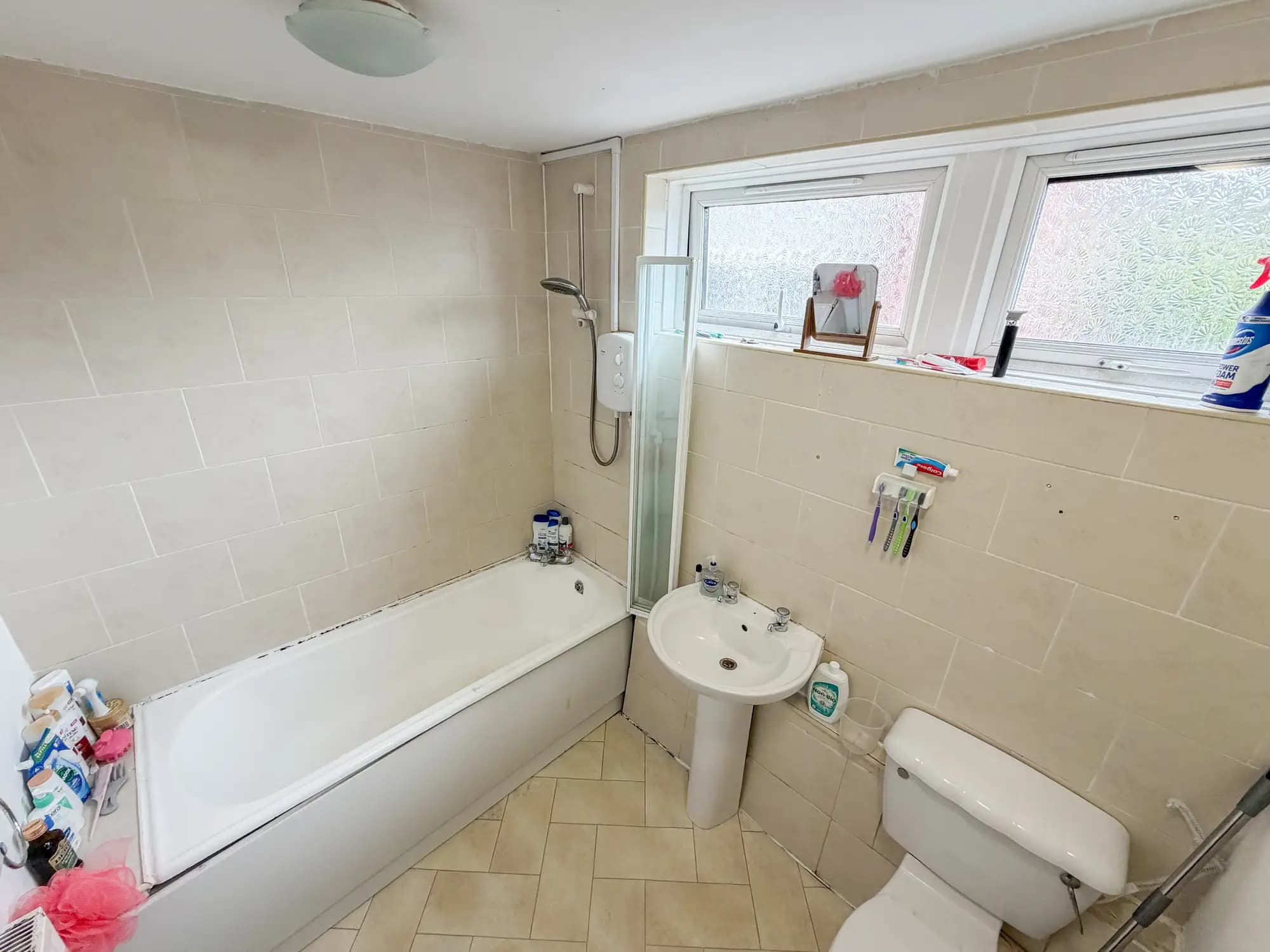 property photo 17 of 35