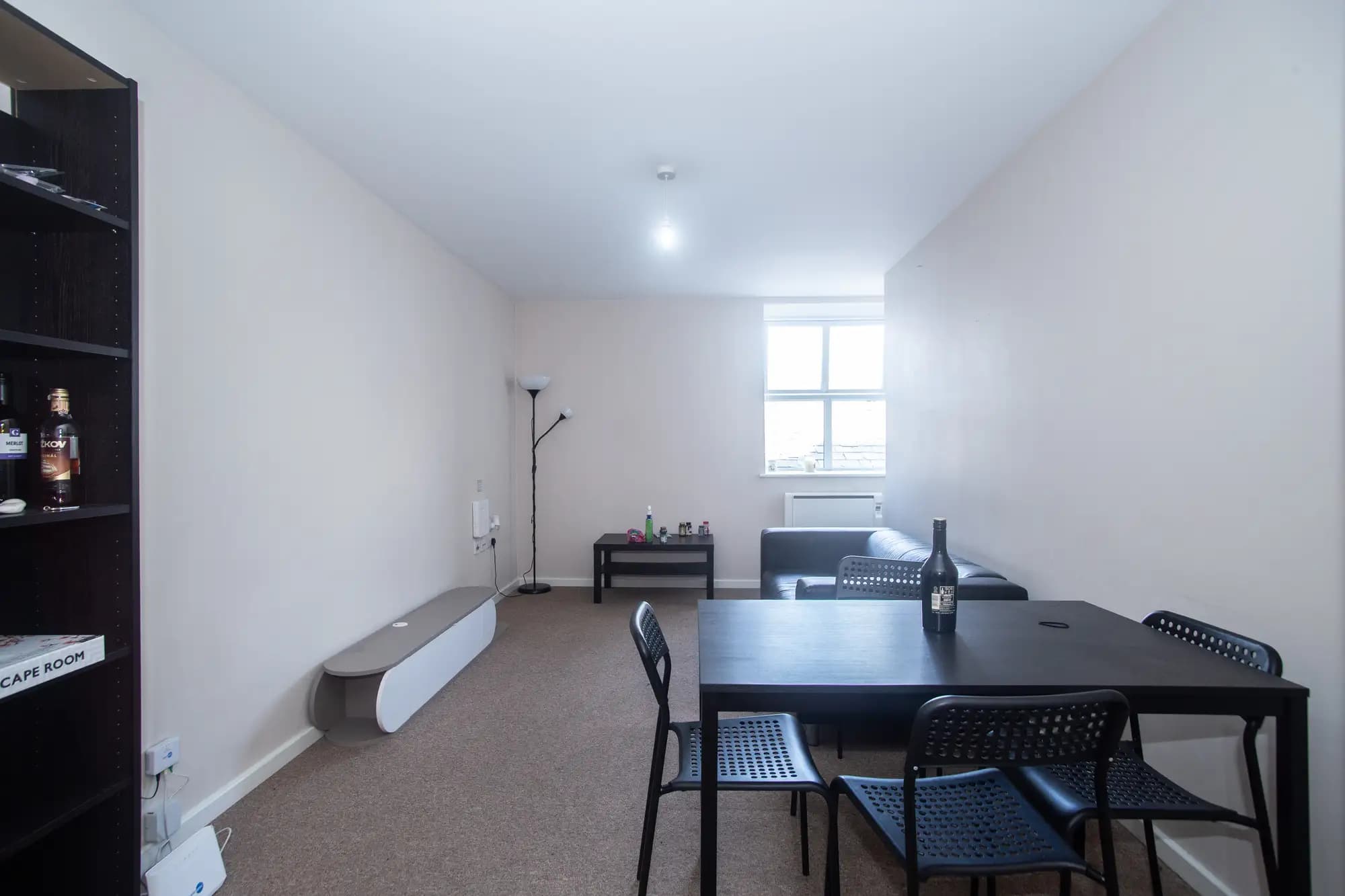 property photo 4 of 14