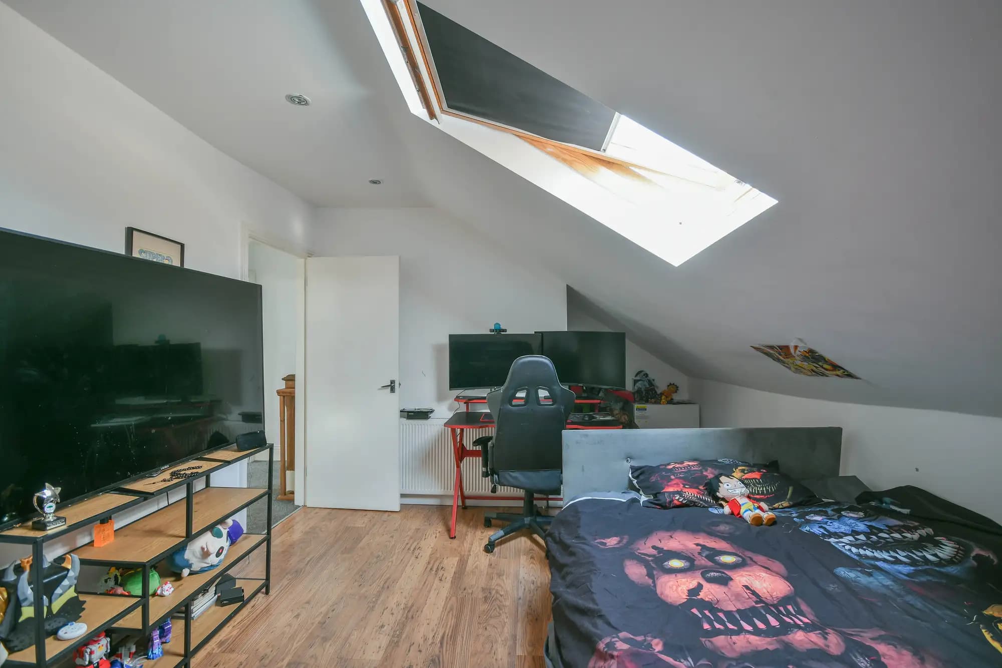 property photo 13 of 20