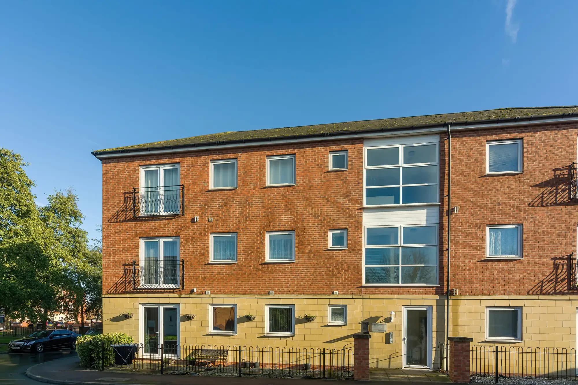 property photo 15 of 16