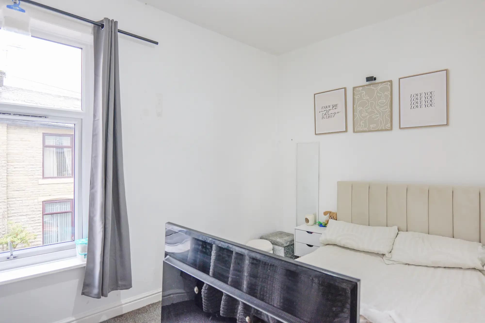 property photo 10 of 20