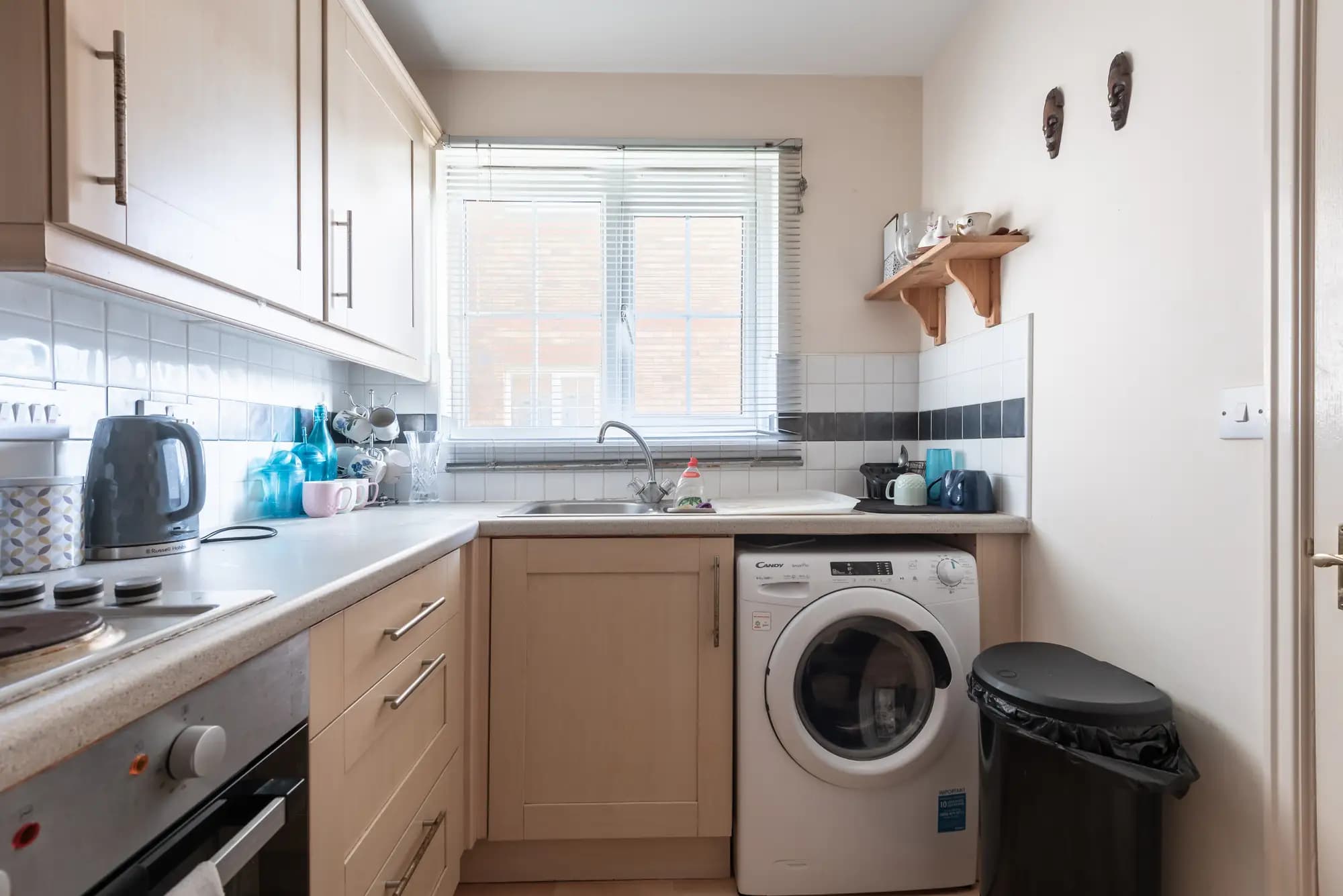 property photo 5 of 21