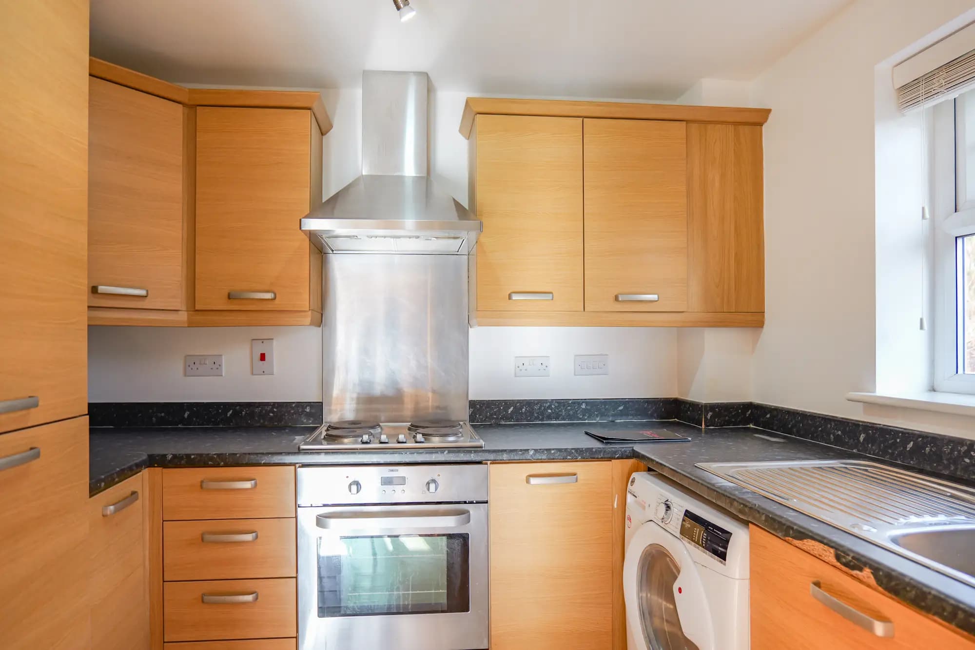 property photo 6 of 24