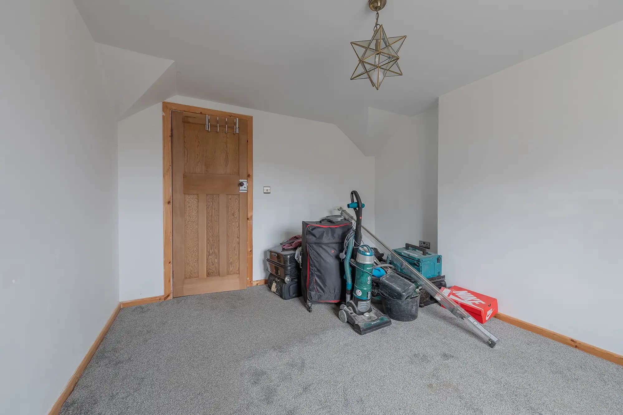 property photo 14 of 23