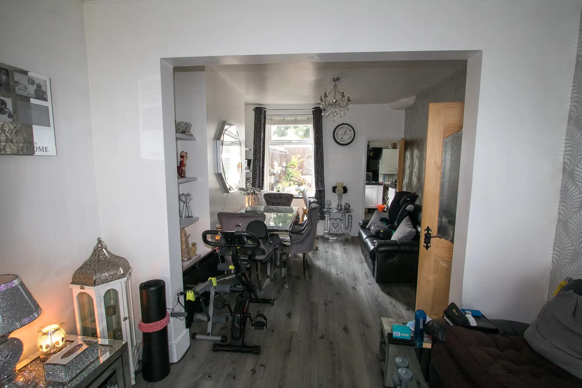 property photo 4 of 15