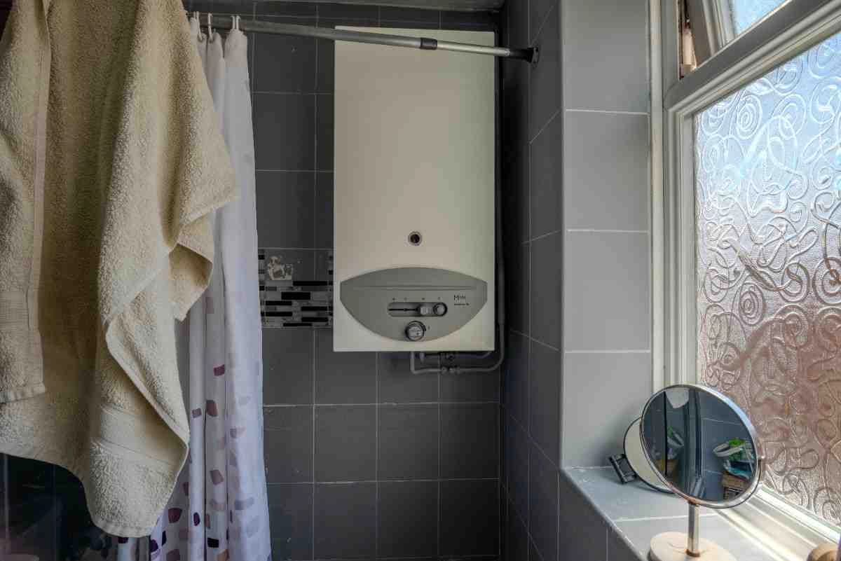 property photo 15 of 19