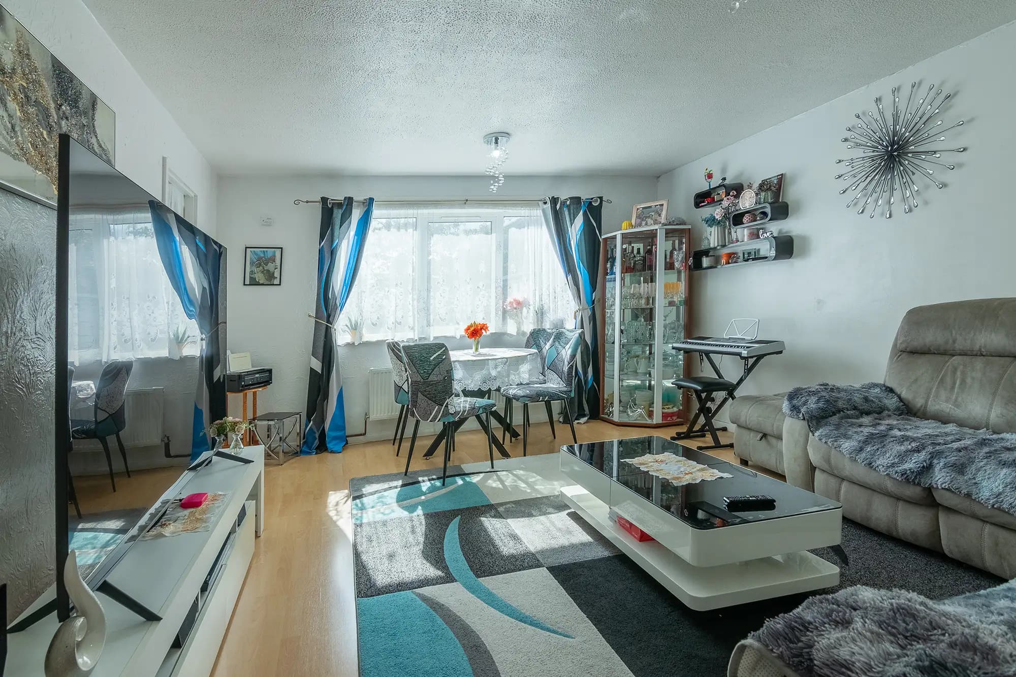 property photo 2 of 33