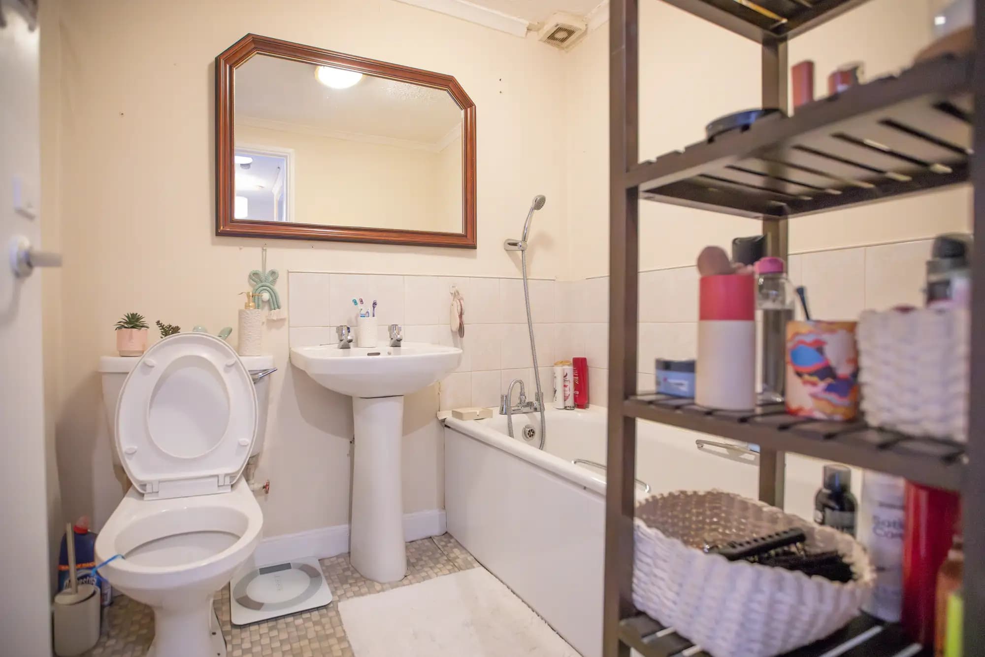 property photo 14 of 30