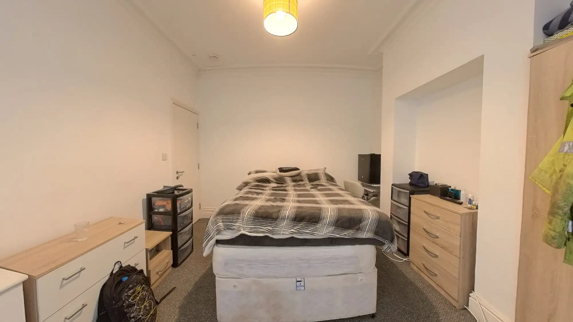 property photo 13 of 25