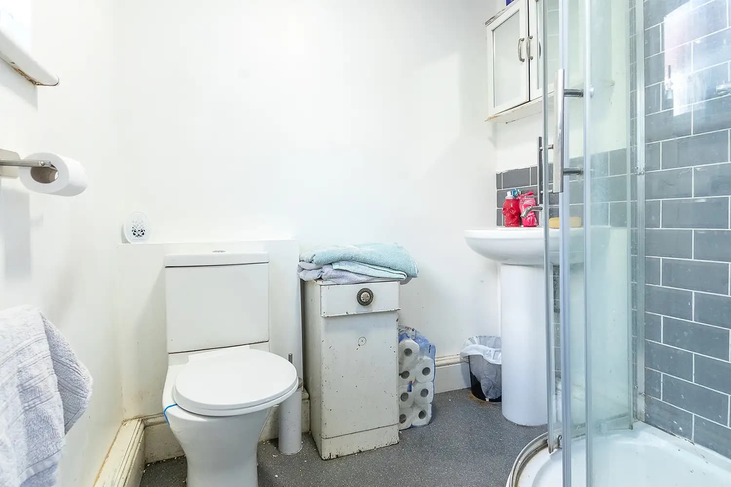 property photo 13 of 31