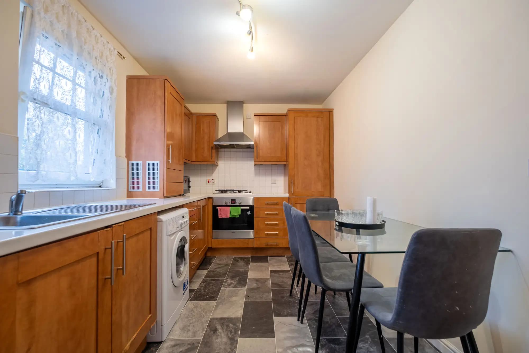 property photo 10 of 35