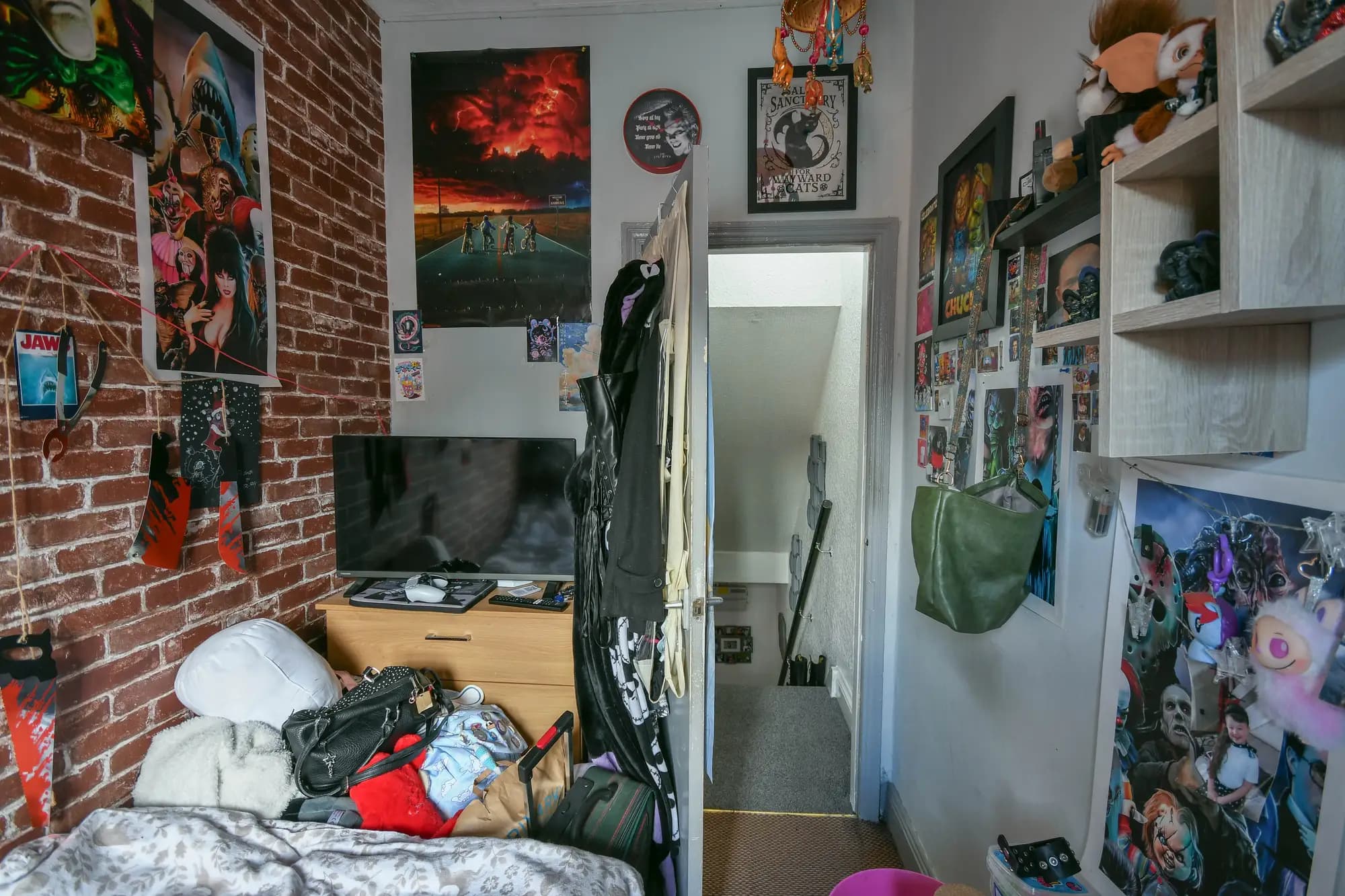 property photo 15 of 22