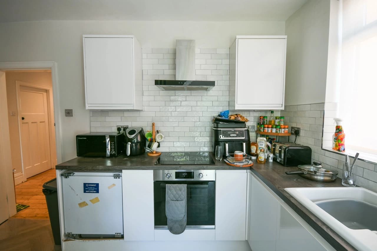 property photo 5 of 20