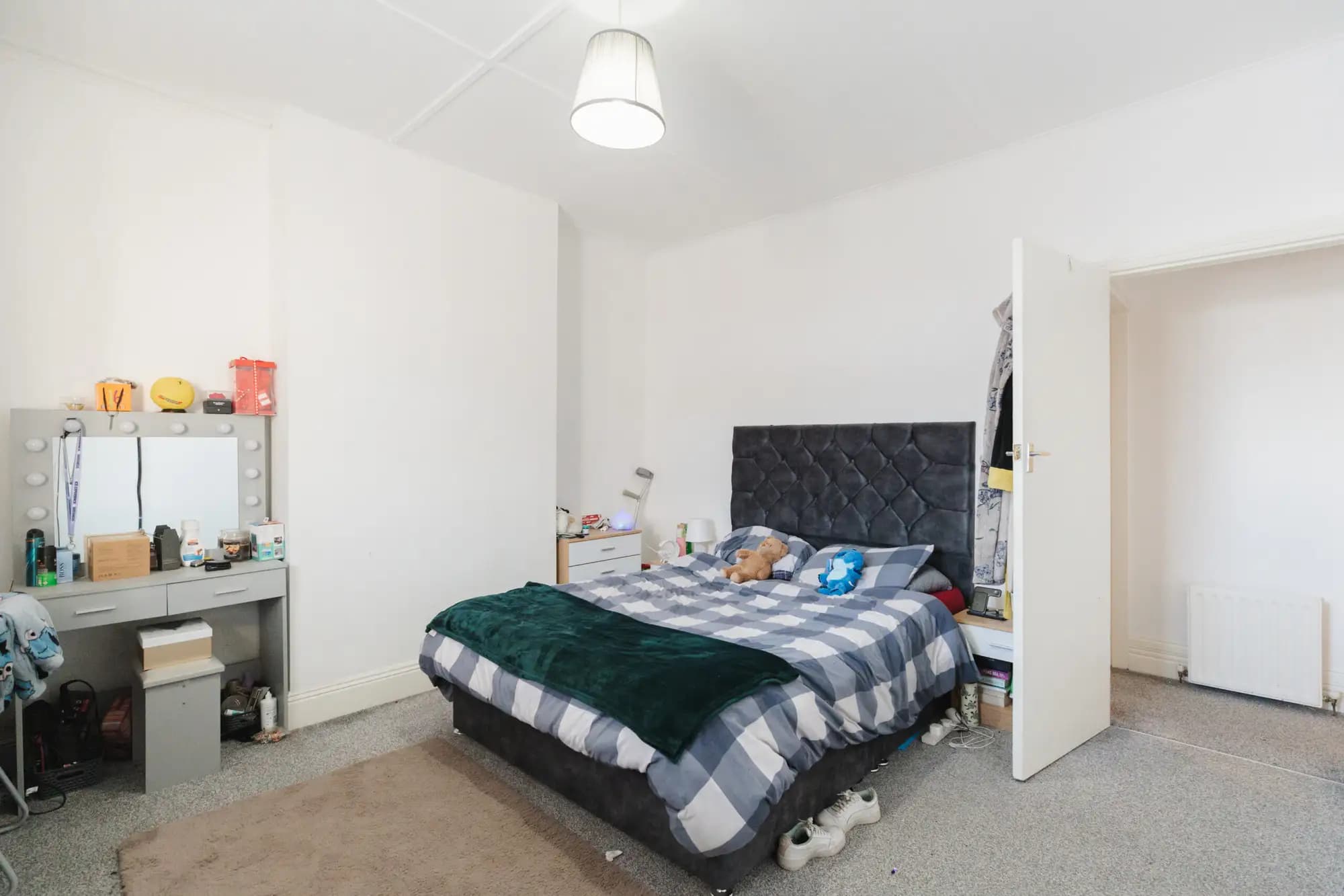 property photo 14 of 17