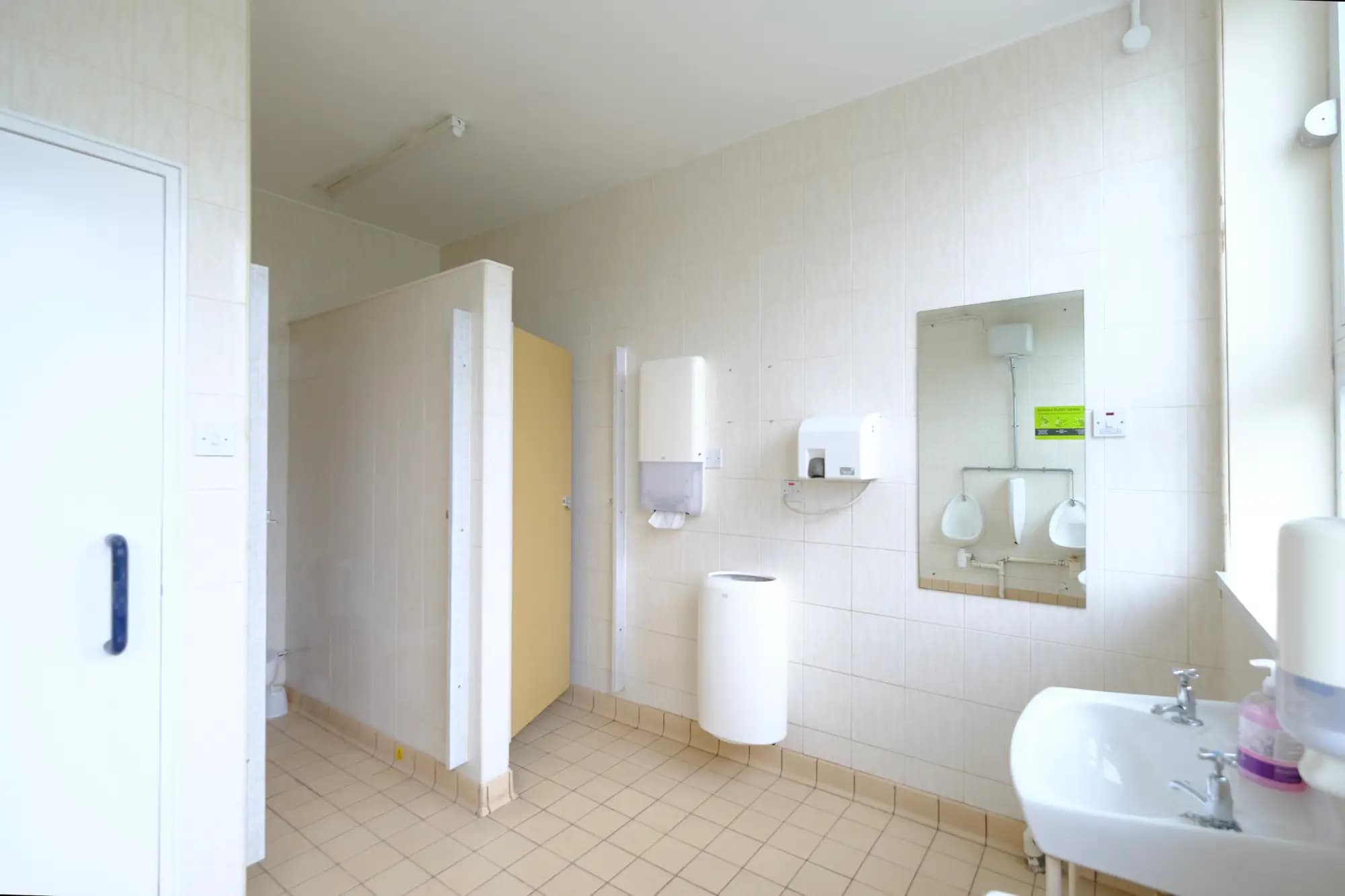 property photo 5 of 48